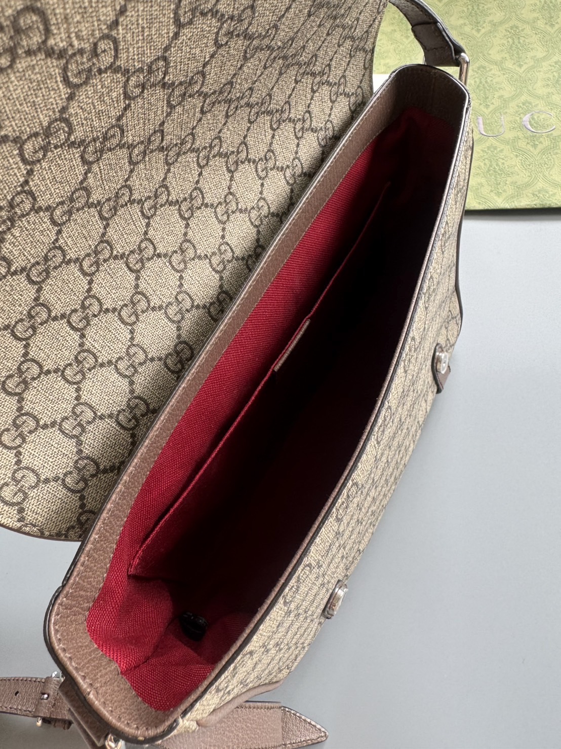 กระเป๋าสะพายข้างผู่ชายGUCCI Messenger Borsa a tracolla GG
