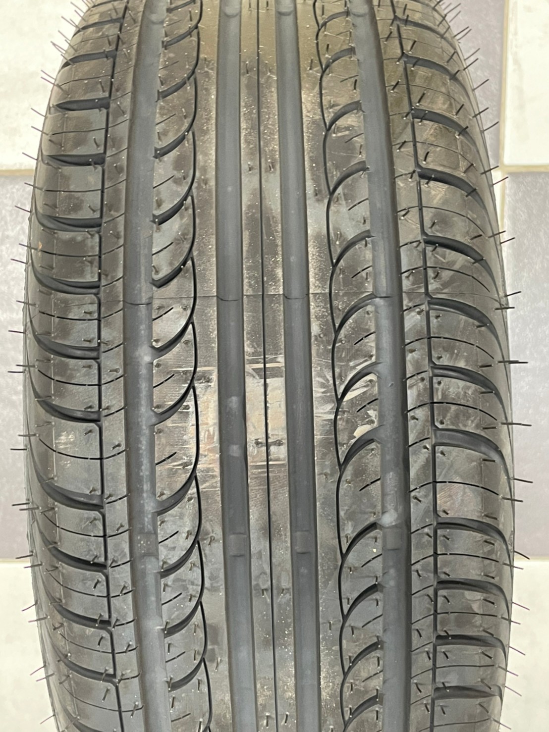 Apollo Alnac 205/60R13 ยางใหม่ปี2021