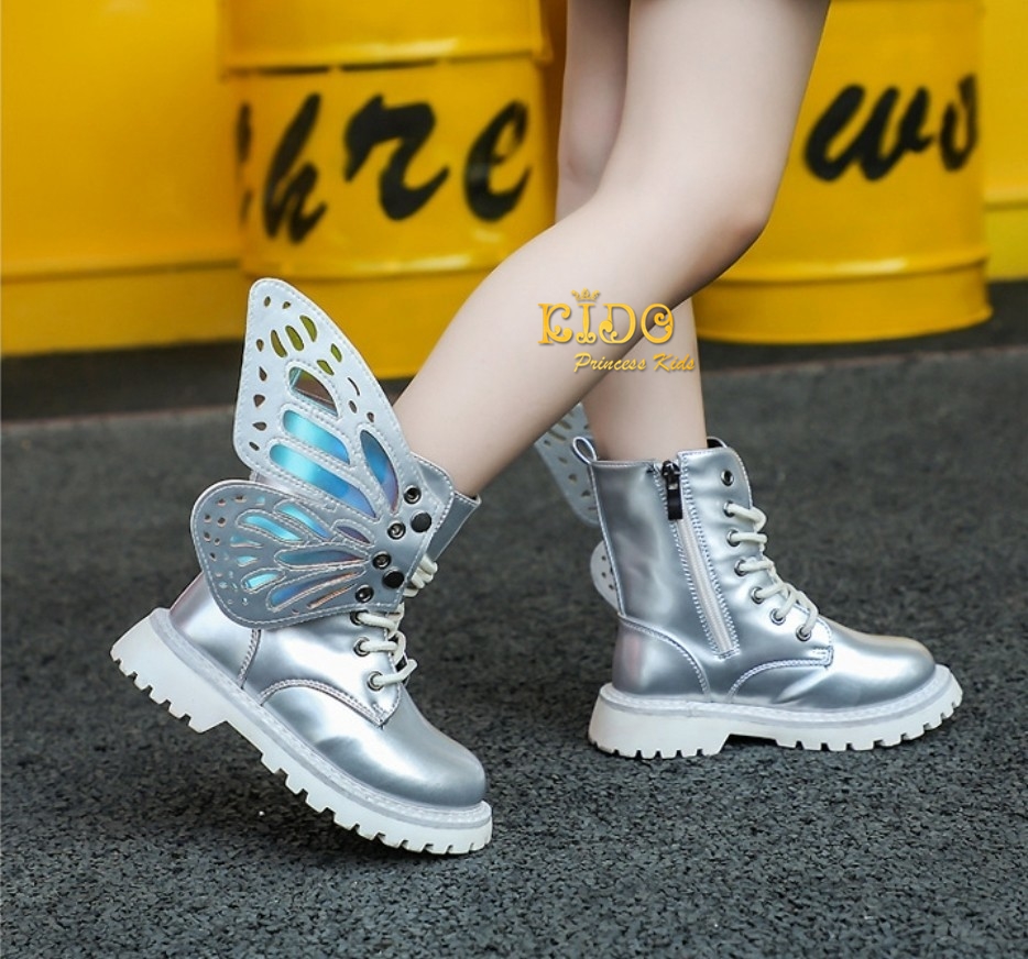 บูทเด็ก(หน้าร้านอยู่รัชดา ลองได้)H173 สีเทา ด้านหน้าร้อยเชือกข้อสั้น ติดปีกผีเสื้อ