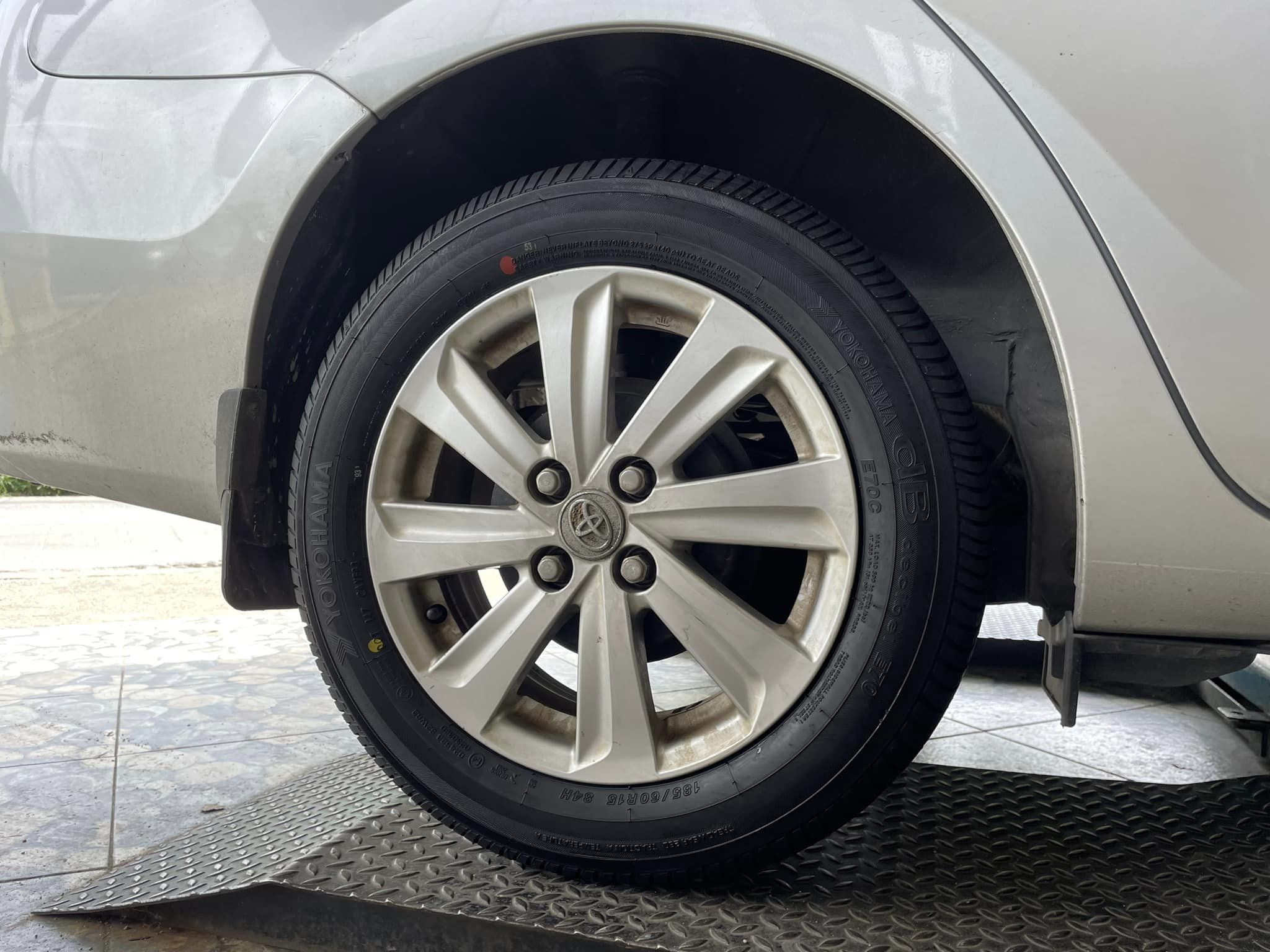 🛞❤️ #TOYOTA_VIOS🚘 🛞🐘 เปลี่ยนยาง #YOKOHAMA_E70_185/60R15