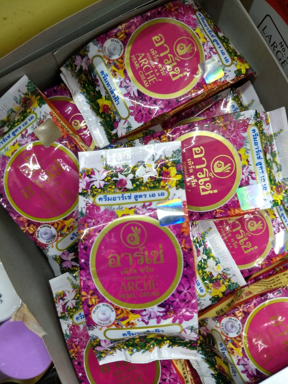 Arche อาร์เช่ เพิร์ล ครีม
