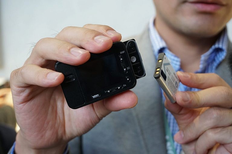 กล้องวีดีโอ Sony RX0 1.0" กล้องจิ๋วรุ่นโปรใช้เซนเซอร์ 1 นิ้ว ราคา 23,300