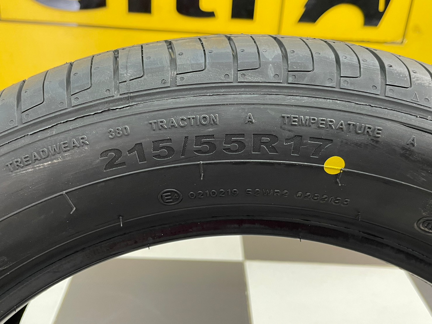 Giti ComfortF22 215/55R17 ยางใหม่ปี2023