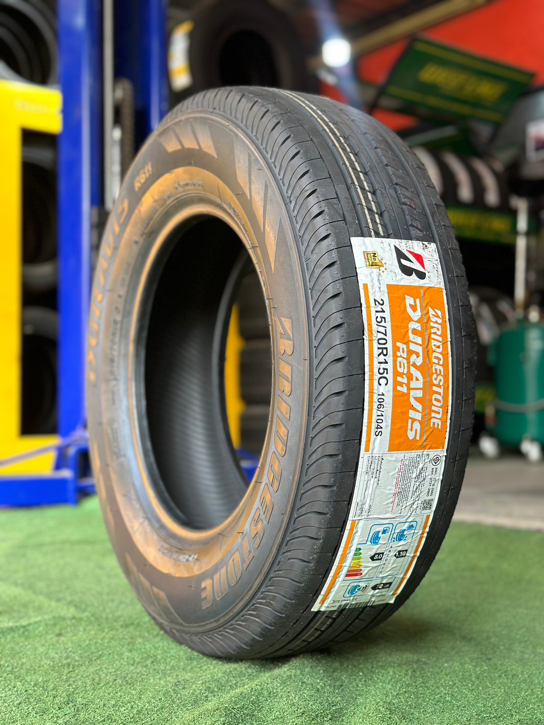 ยางใหม่ Bridgestone Duravis R611 215/70R15 ยางใหม่ปี2023