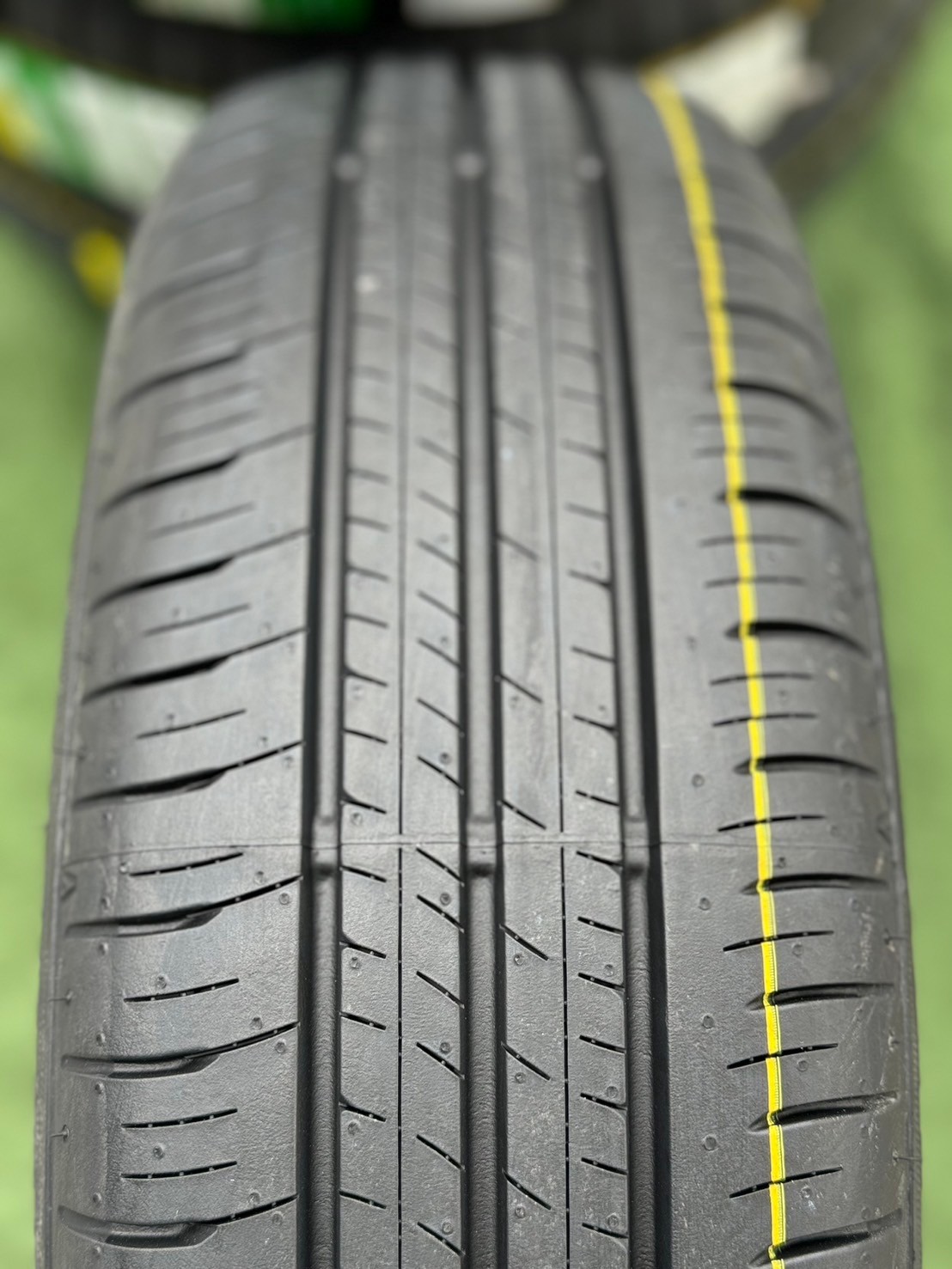 💥💥#ยางใหม่ดันลอป #DUNLOP #ENASAVE EC300+ 185/60R15 ยางใหม่ปี2024💥 (4เส้น)