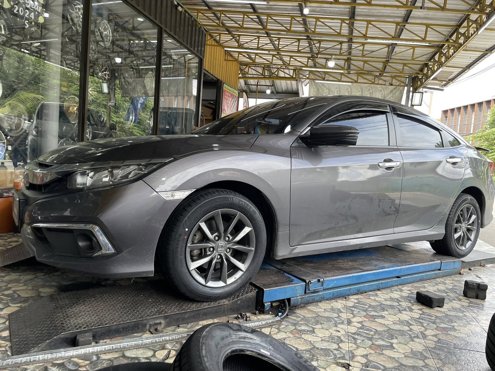 HONDA_CIVIC🚘เปลี่ยนยาง 🛞🐘#GITI_SynergyH2_215/55R16