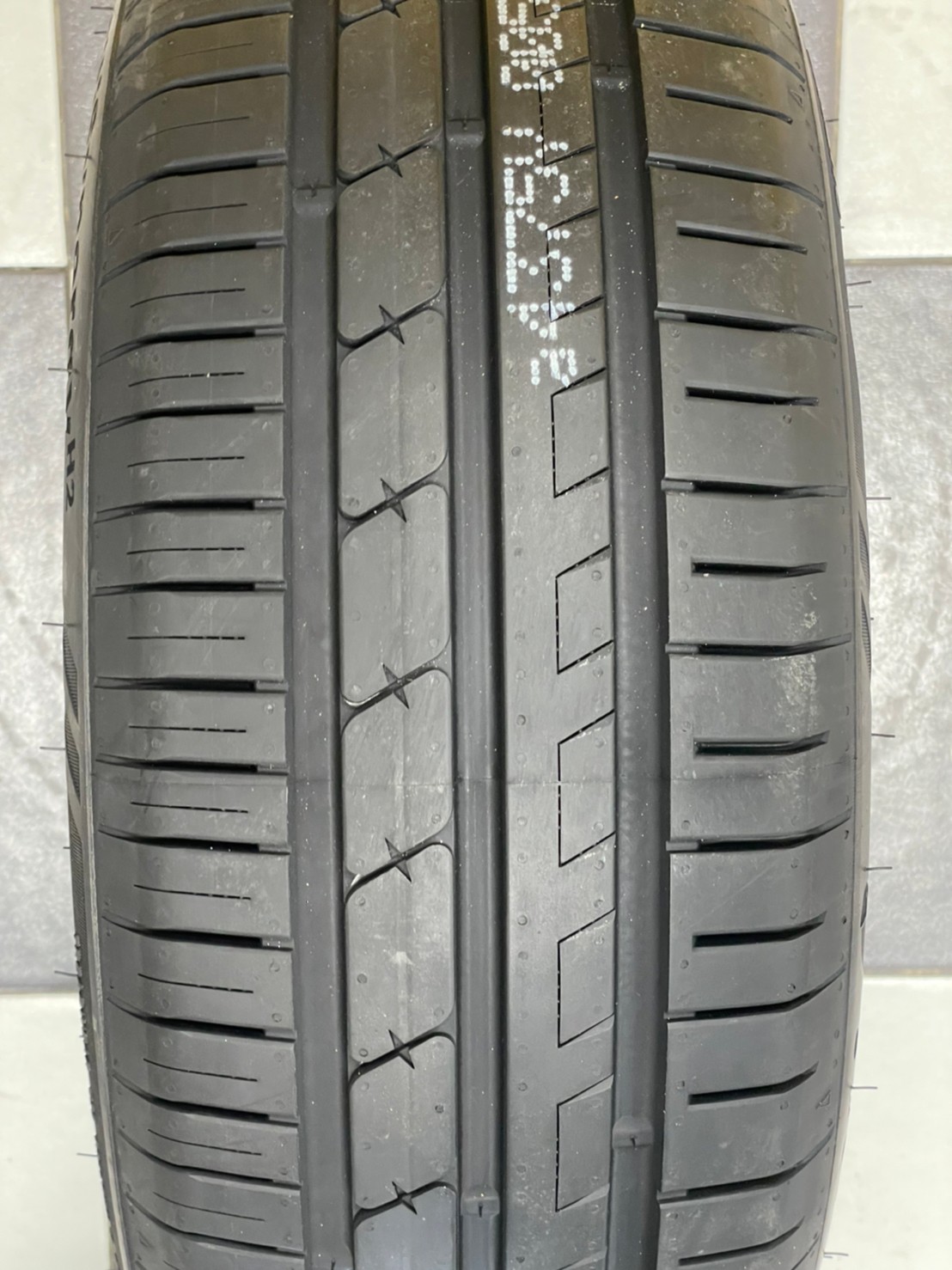 Giti Synergy H2 195/55R15 ยางใหม่ปี2023 ราคาโปรโมชั่นพิเศษ พร้อมติดตั้งฟรี