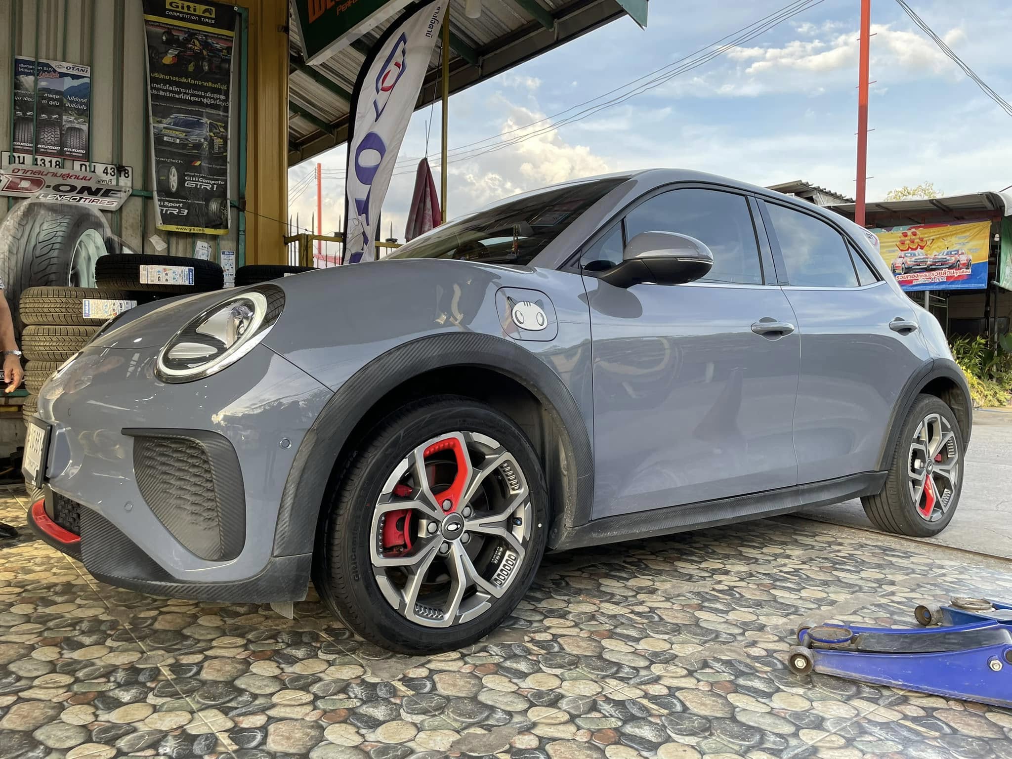 ORA_GOODCAT เปลี่ยนยาง GITI_COMFORT 225V1 215/50R18