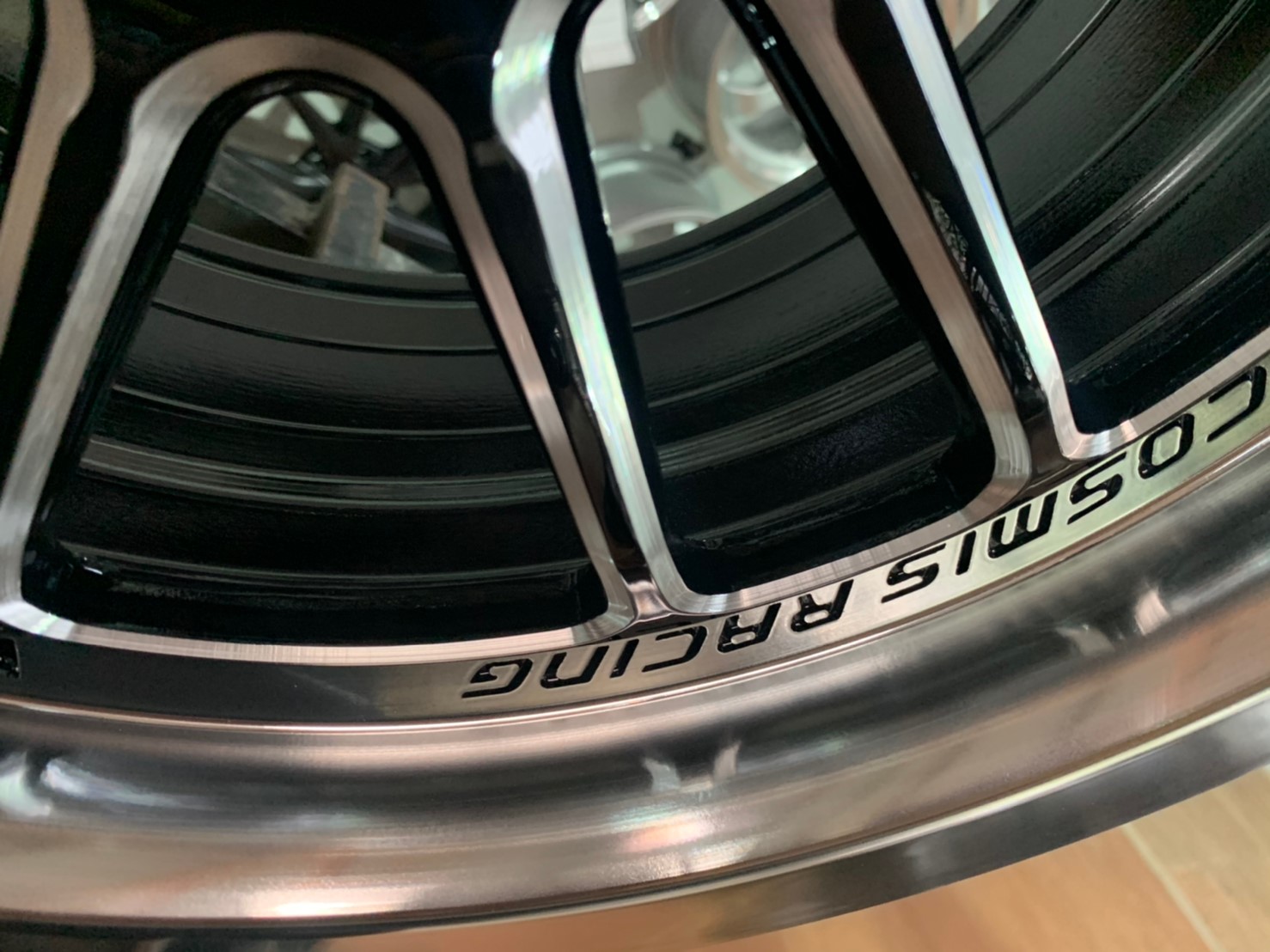 ล้อแม็กใหม่ขอบ15 Cosmis XT206R กว้าง8 4รู100 ออฟ30 CB67.1 สีดำขอบเงาCNC ข้างก้าน