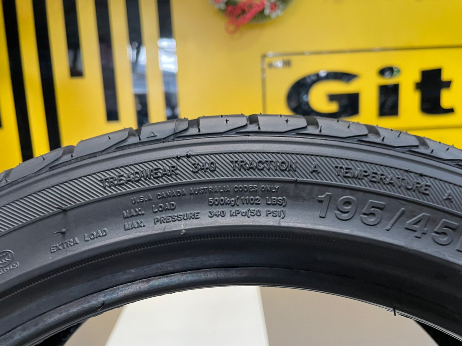 195/45R16 ยางใหม่ SAILUN ATREZZO ZSR ยางใหม่ปี2023 ยางคุณภาพดี