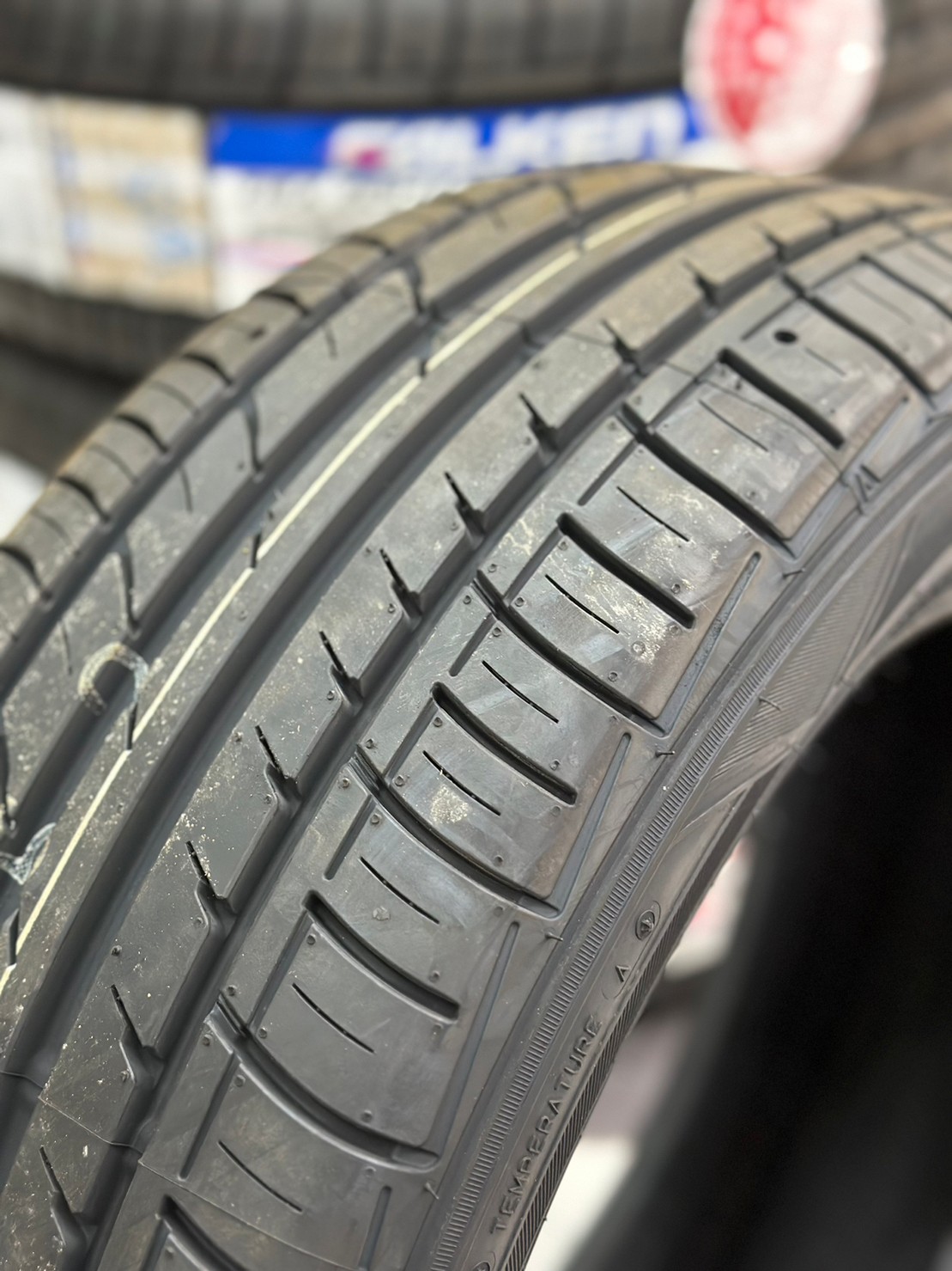 ยางใหม่ Falken ZE914 205/55R16 ยางใหม่ปี2023