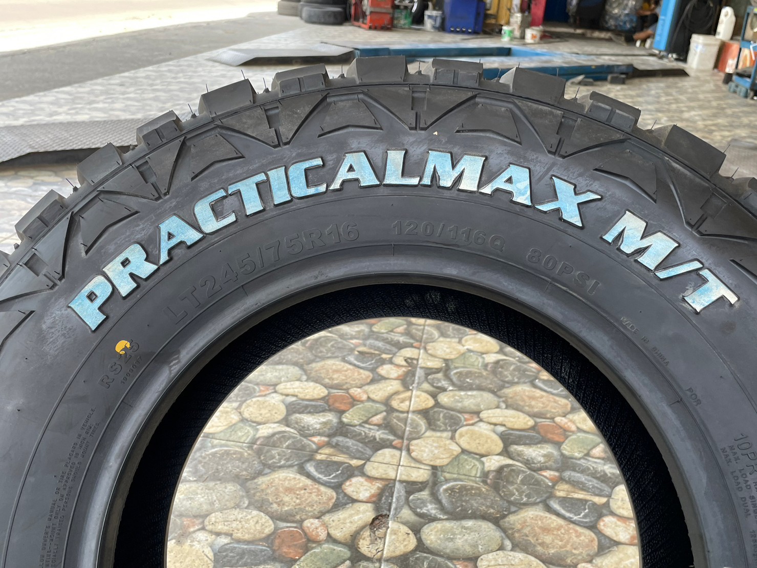 ยางMT ดอกมัด 245/75R16 KAPSEN RS25 ยางใหม่ปี2023 (4เส้น)