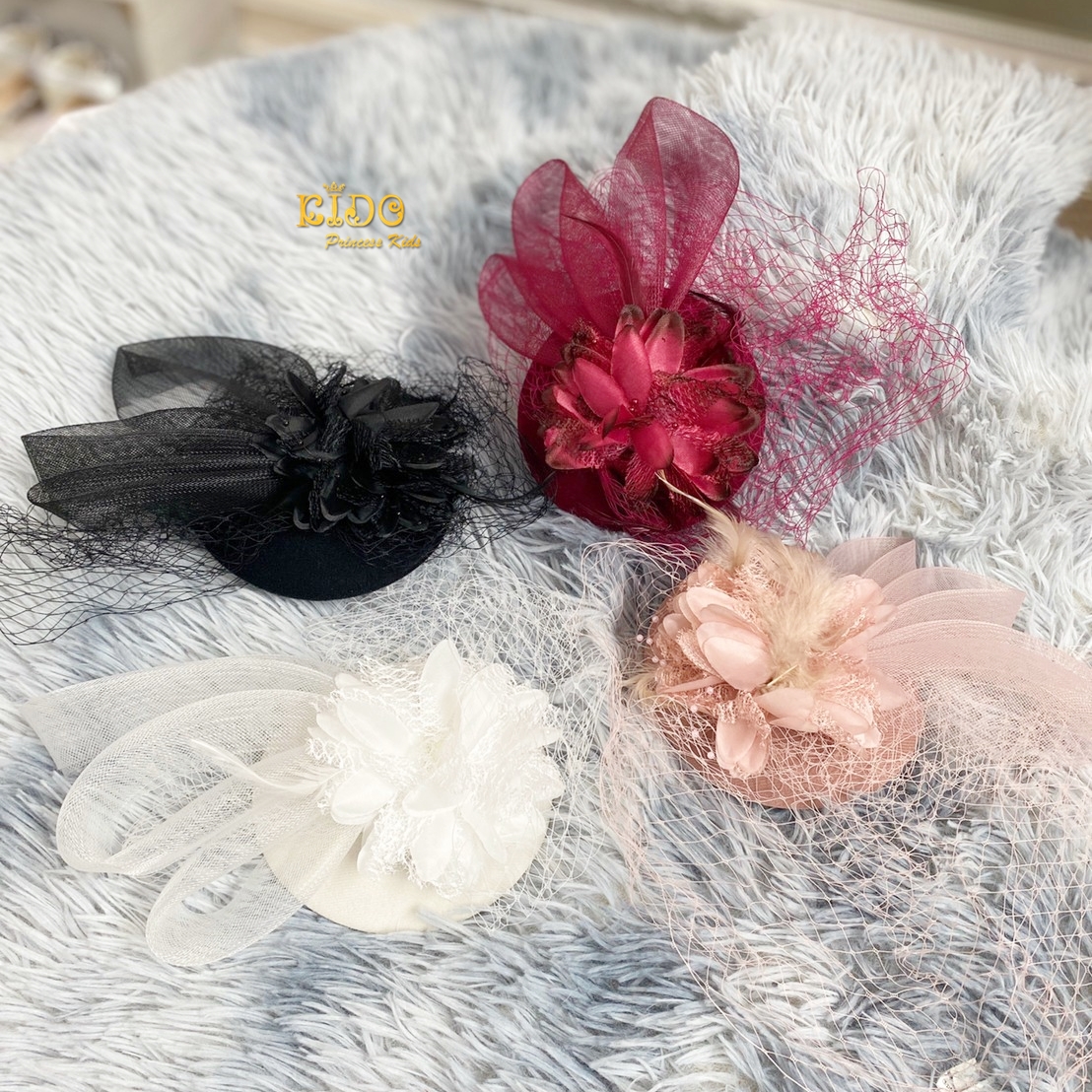 ssกิ๊บหมวกเด็ก(หน้าร้านอยู่รัชดา)KF600 กิ๊บหมวกเด็กสีชมพู,สีดำ,สีขาว,สีแดงเข้มตาข่ายดอกไม้ประดับขนนก