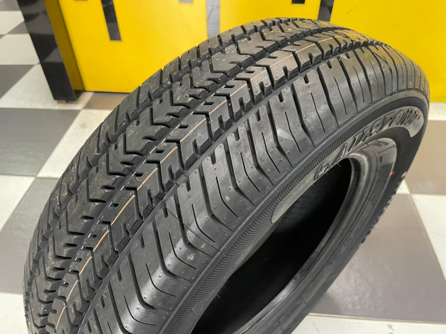 AUSTONE ASR71 205/70R15 ยางใหม่ปี2022 ผ้าใบ8ชั้น