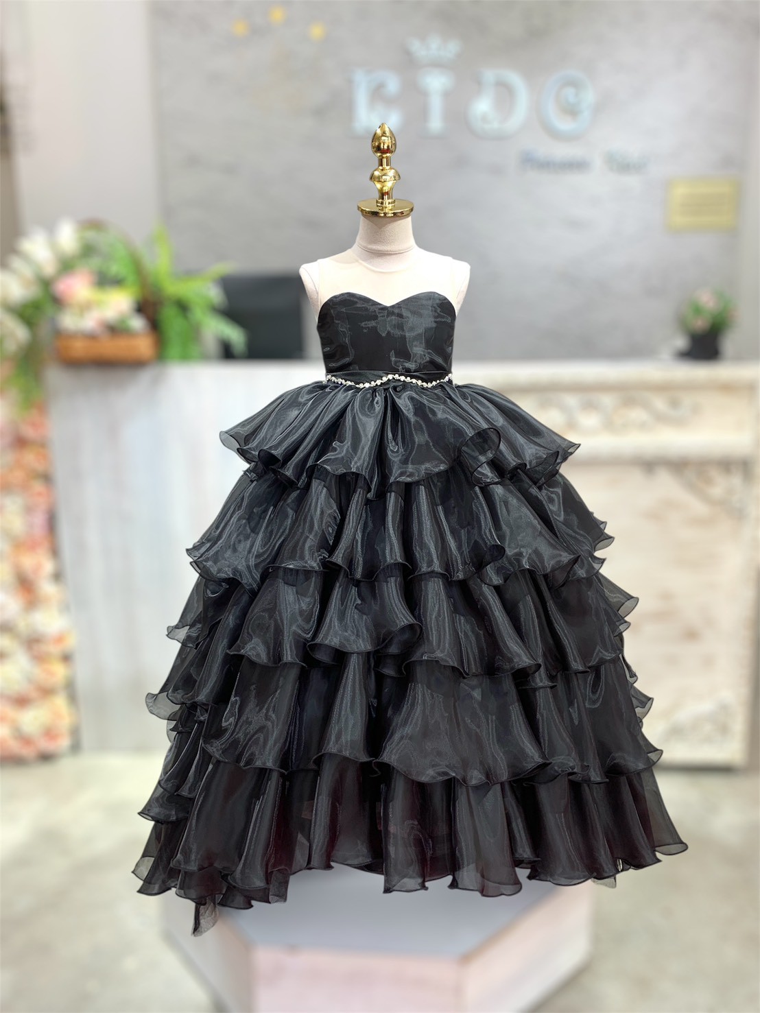 ชุดราตรีเด็ก ชุดเจ้าหญิง ชุดออกงานเด็ก(*หน้าร้านอยู่รัชดา*)W19245 สีดำ กระโปรงหน้ายาวหลังยาว แขนสั้น