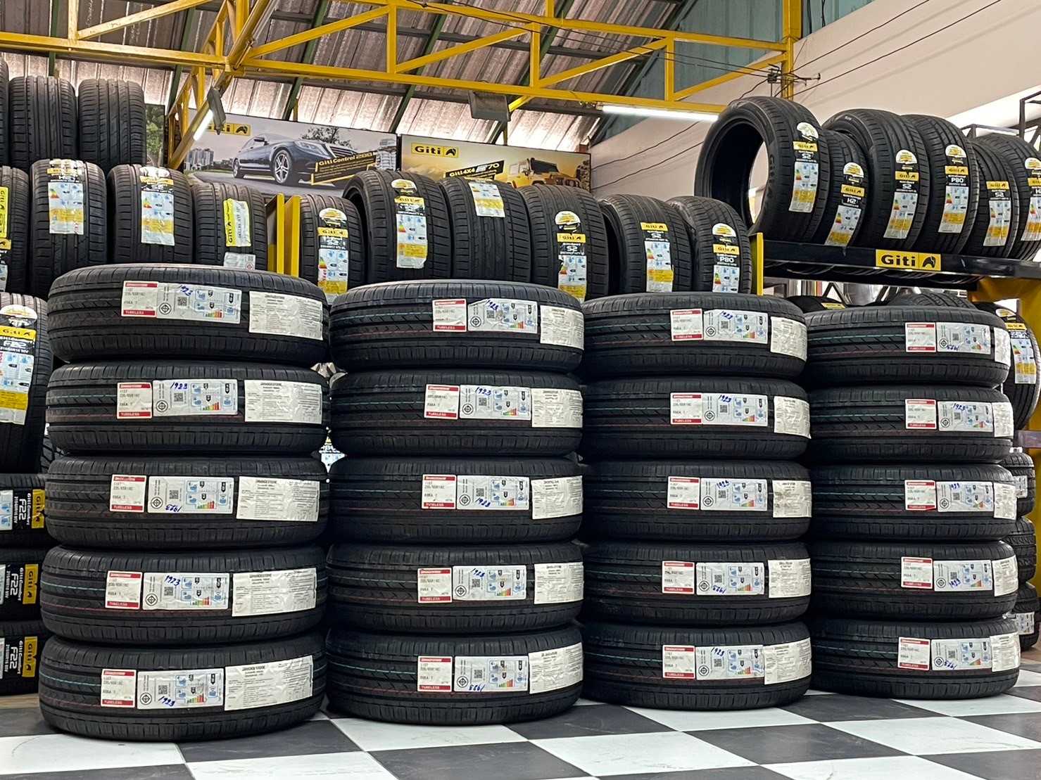 #Bridgestone #235/65R16 R66A💥💥 #made in japan ปี2023👈