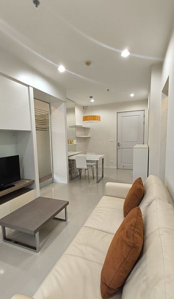 *FOR RENT* Q.House สาทร ห้องสวยพร้อมอยู่ ติด BTS กรุงธนบุรี