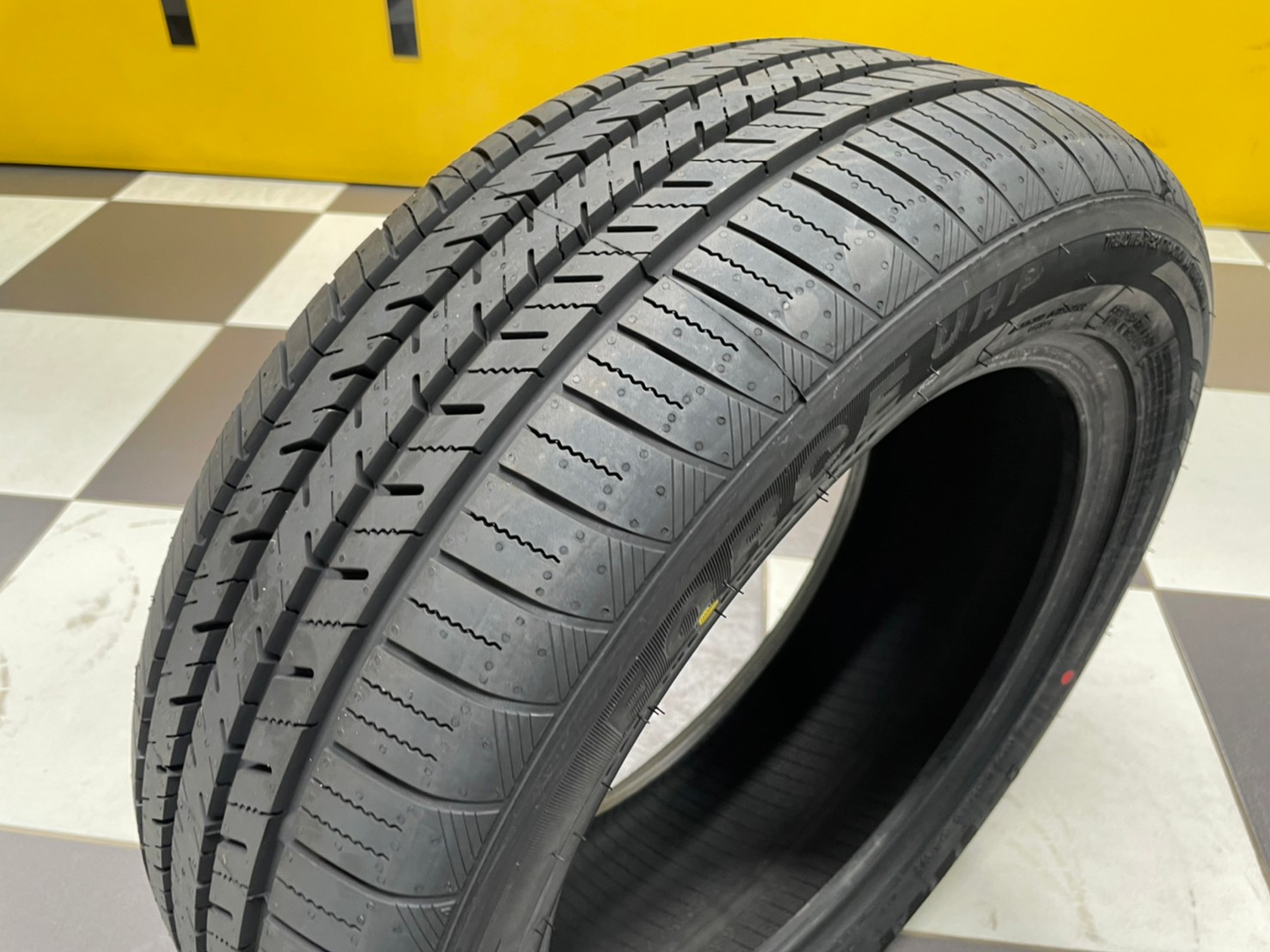 ATLAS FORCE UHP 205/55R16 ยางใหม่ปี 2022