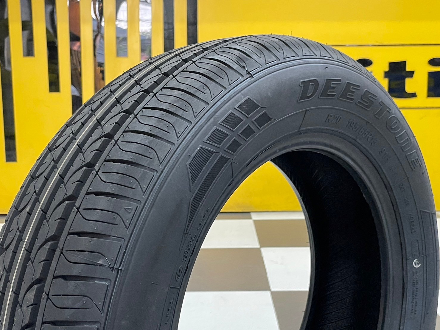 ยางใหม่ดีสโตน DEESTONE Public Trans R20 195/65R15 ยางใหม่ปี2024