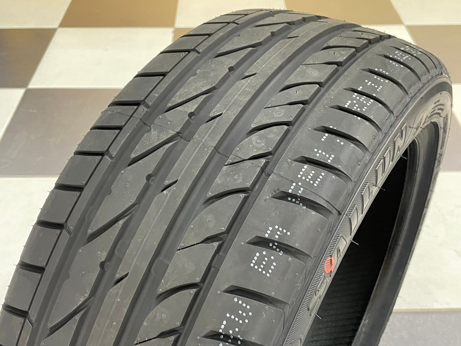 ยางไซหลุน #Sailun Atrezzo ZSR 225/45R18 ยางใหม่ปี2024