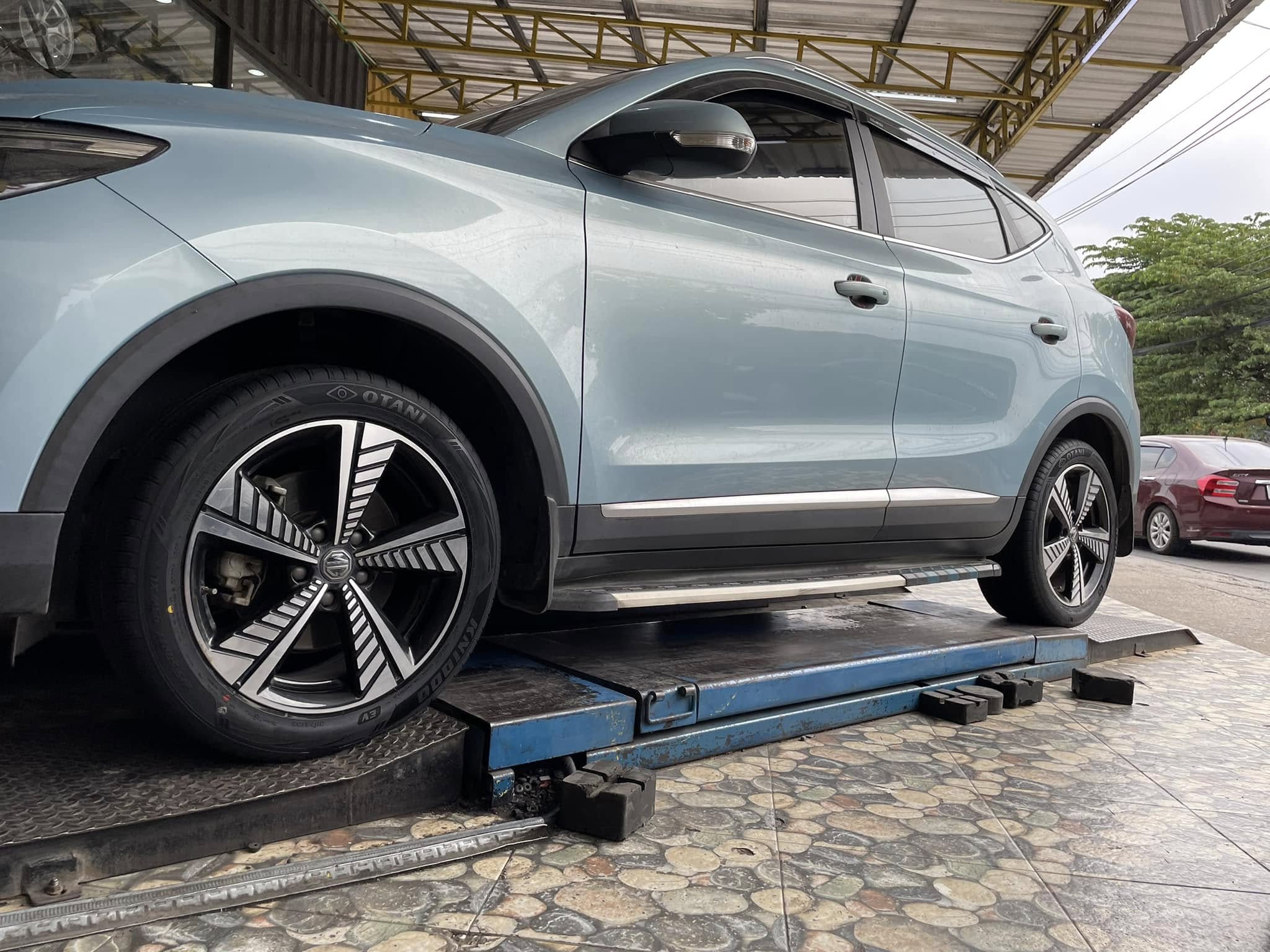 🚘 #MG_ZS🛞 #OTANI #KN1000 #215/50R17 #บริการตั้งศูนย์ล้อ