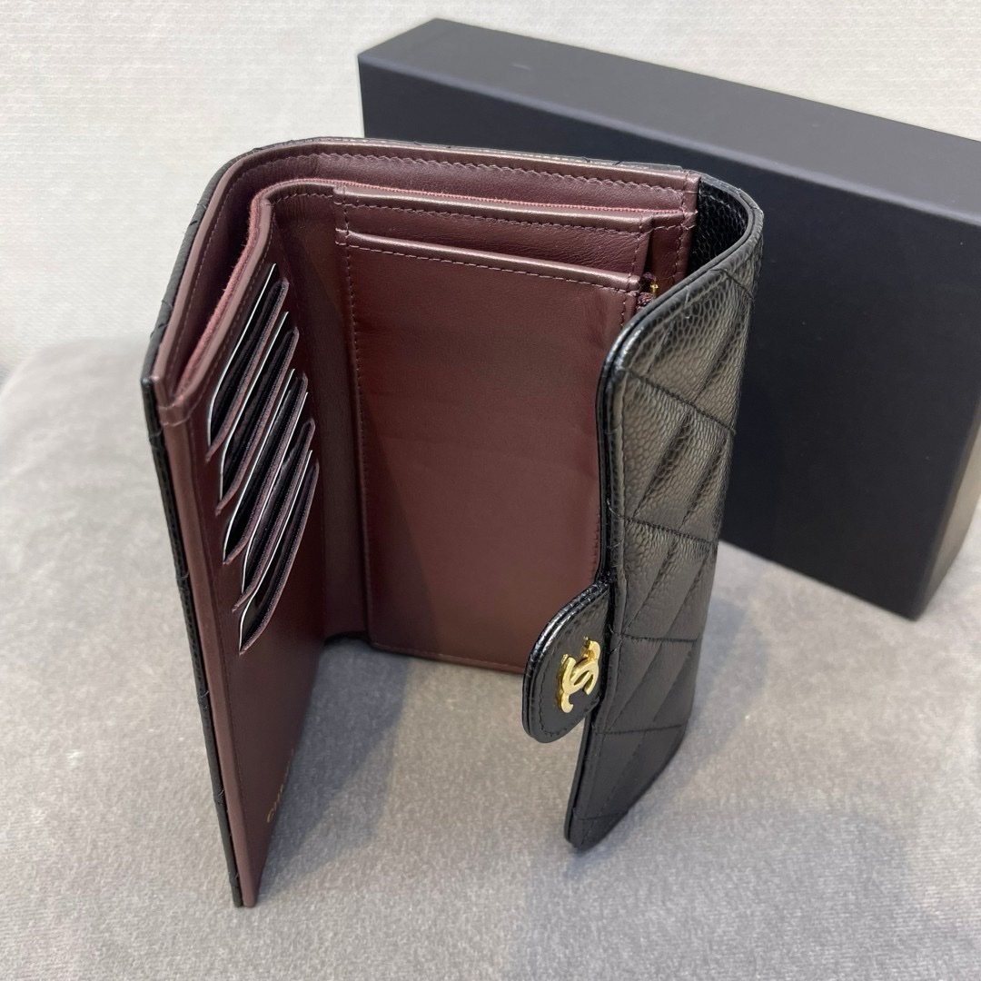 กระเป๋าสตางค์Chanel Wallet Medium Cavair