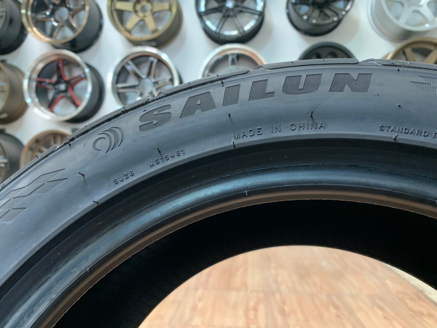 ยางซอฟ 195/50R15 Sailun Atrezzo R01 ยางไซลุนยางสปอร์ตลายซิ่ง ลายAD ยางใหม่ปี2021