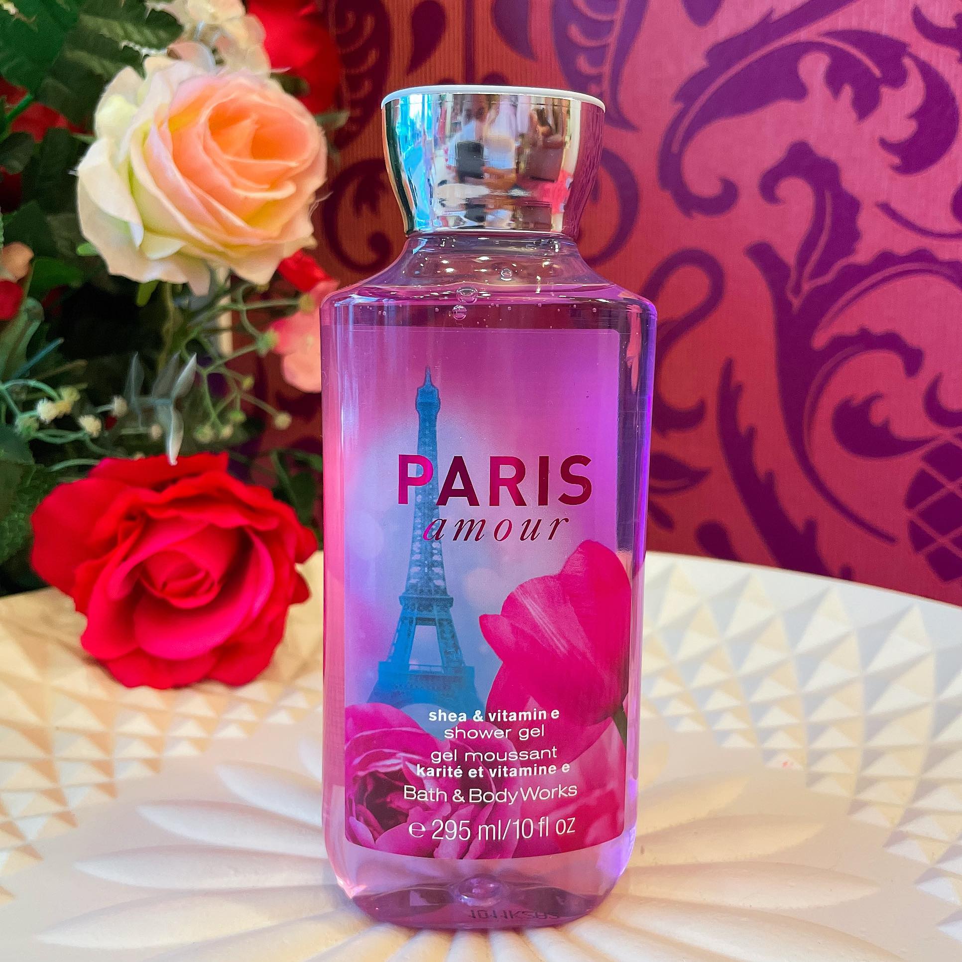 BBW เจลอาบน้ำ ดีงามที่สุด กลิ่นPARIS ผสมน้ำหอม ของแท้ เราใช้เองเลยซื้อเผื่อลูกค้าค่ะ ขวดใหญ่ Bath and Body Works Shower Gel 295ml