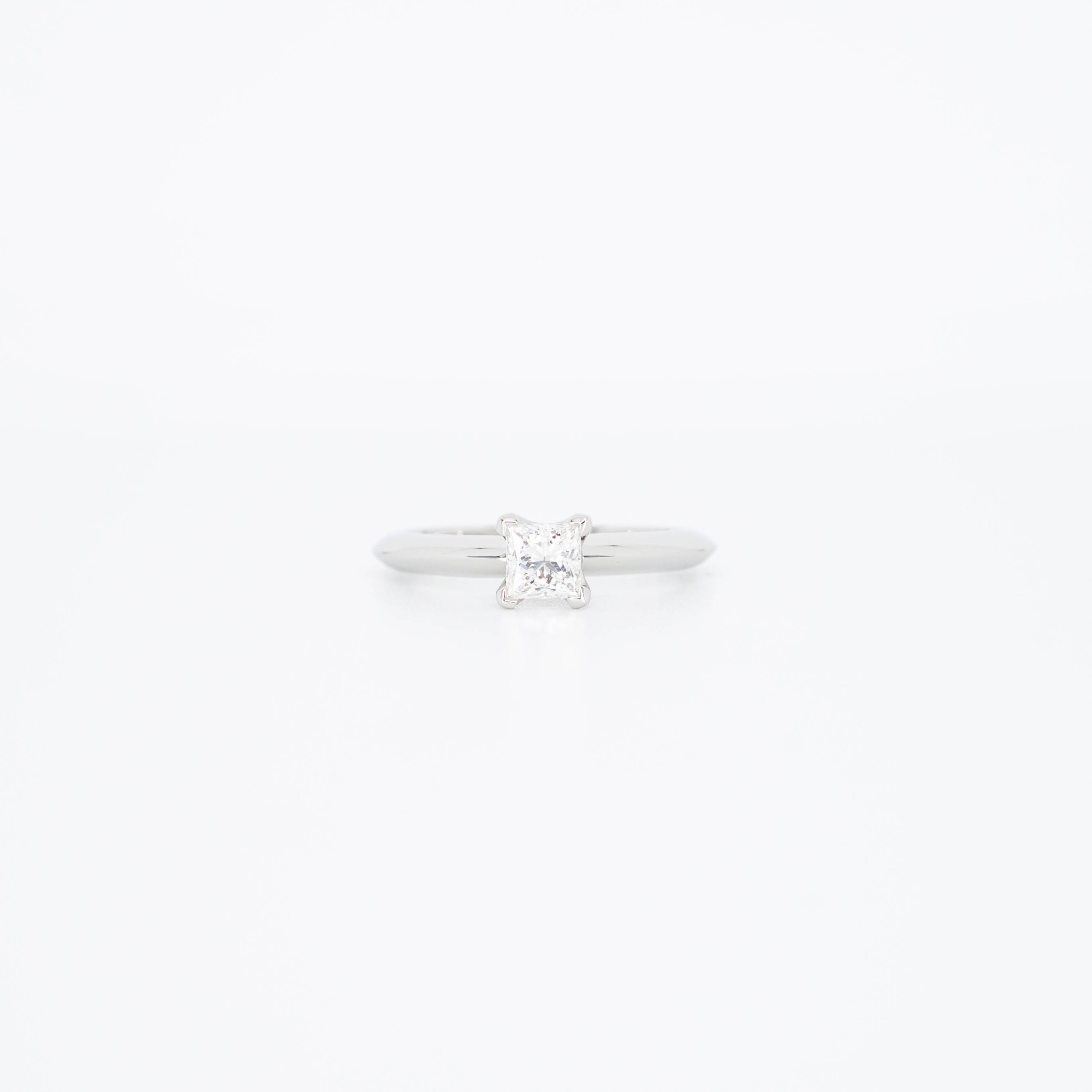 แหวน Tiffany & Co. The Tiffany Setting Solitaire ring Princess Cut diamond Platinum950 with 0.34ct G VVS1 ไซส์ 48# (Used) +กล่องและใบเซอร์