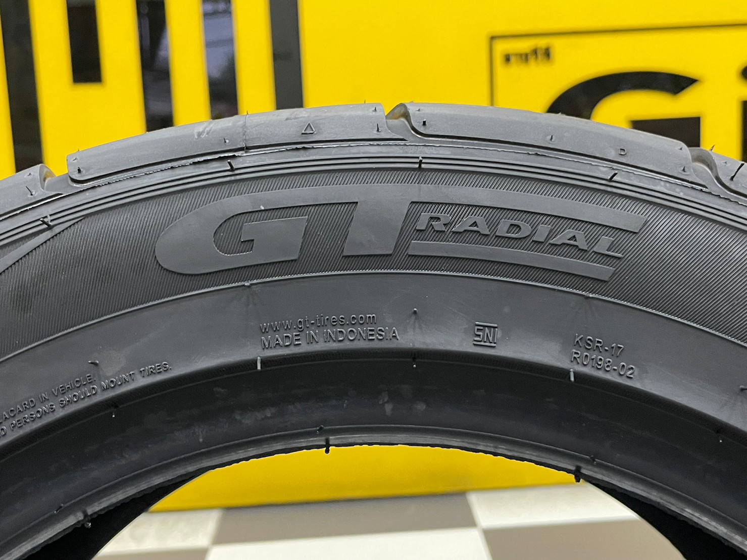 ยาง GT RADIAL CHAMPIRO SX2 195/55R15 ยางใหม่ปี2023
