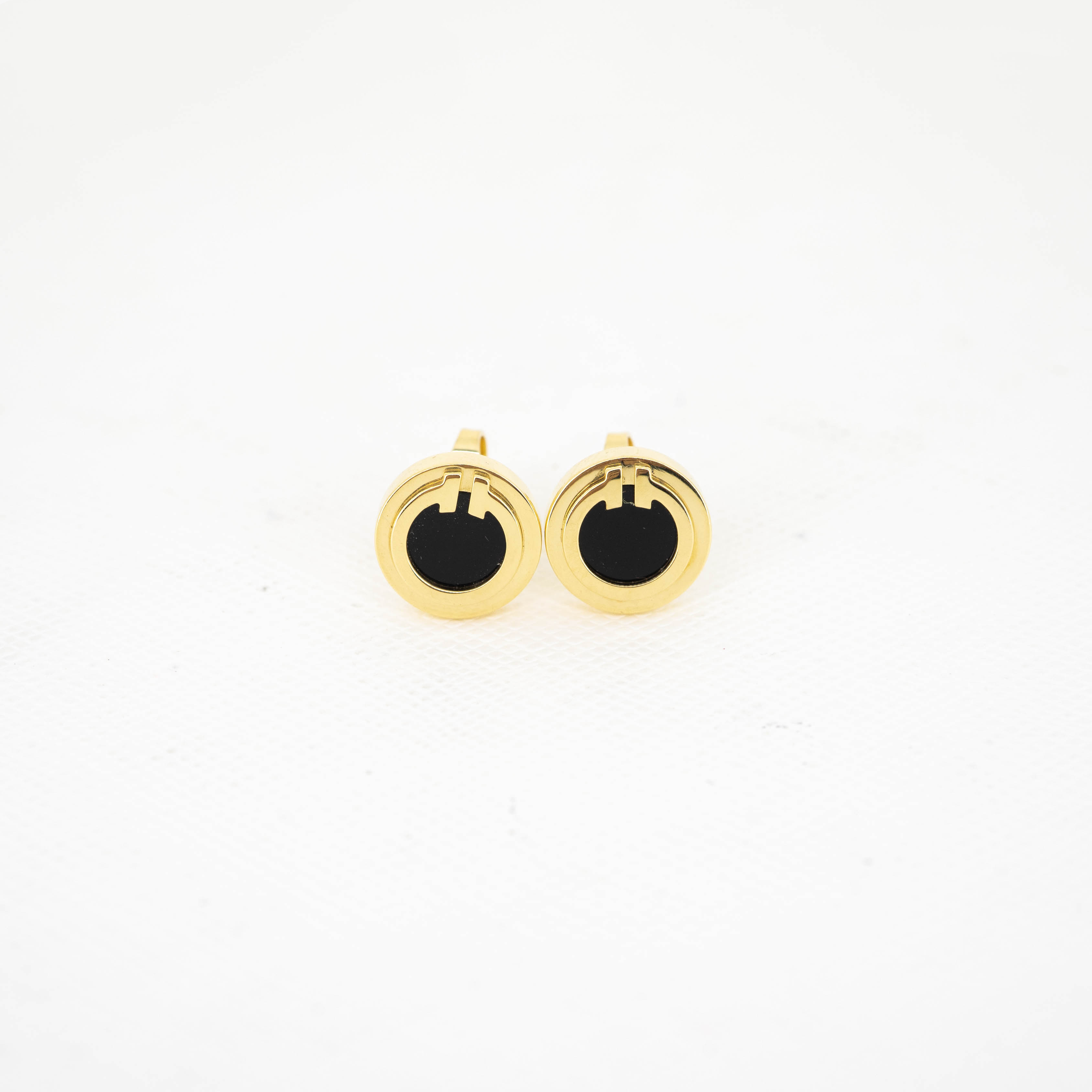 ต่างหู Tiffany & Co. Tiffany T Black Onyx Circle Earrings ทองคำ18k (Used) +กล่อง