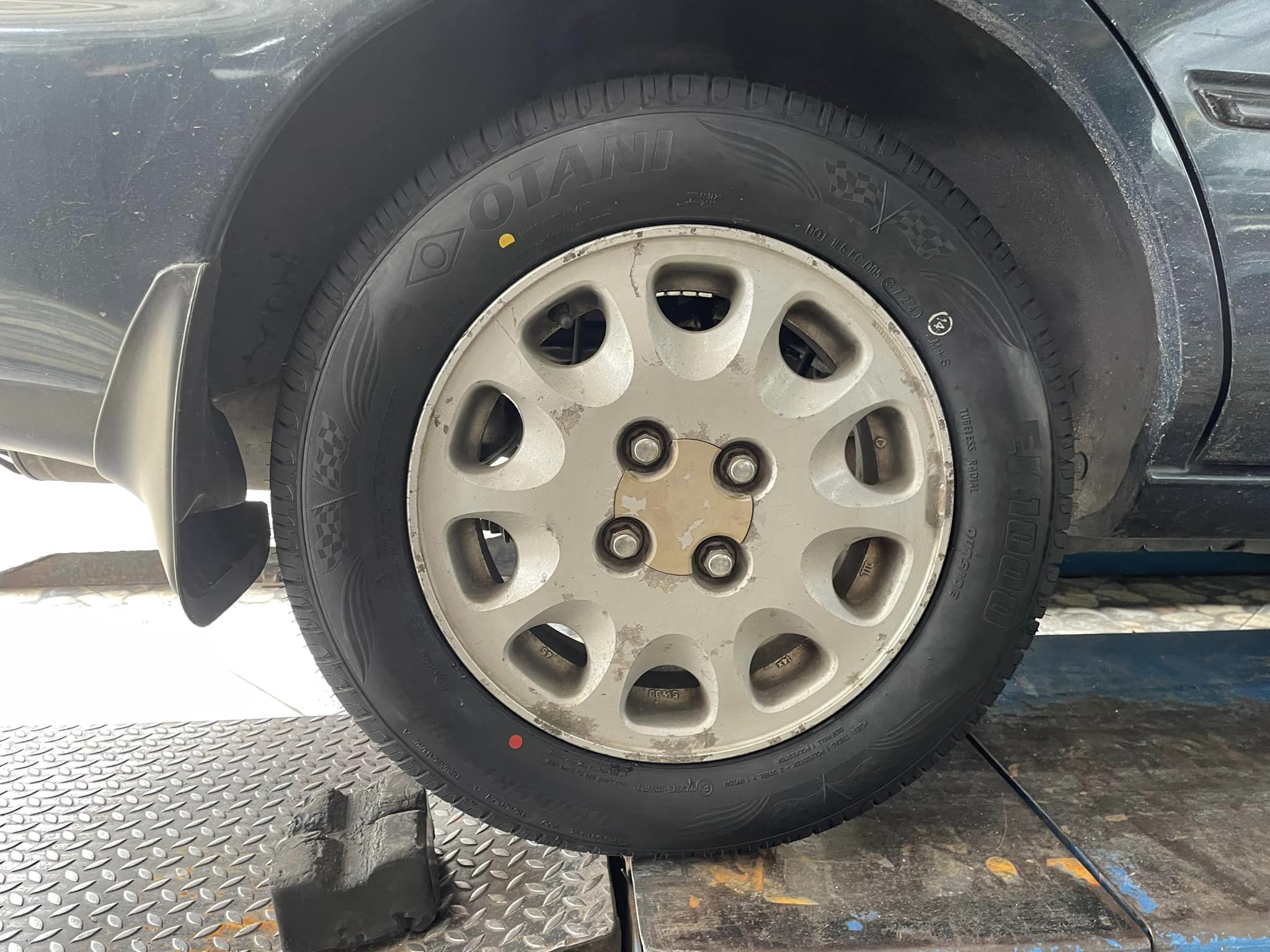 🚘 #TOYOTA_COROLLA เปลี่ยนยาง #OTANI #EK1000 185/65R14🔥 🔥🔥 #บริการตั้งศูนย์❤️