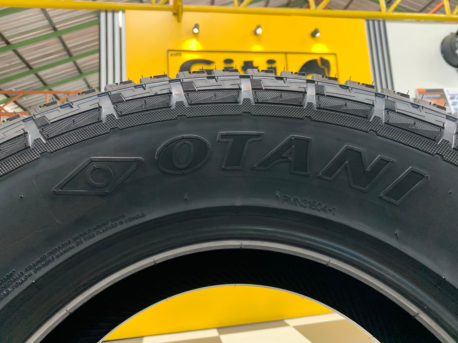 ยางโอตานิ OTANI SA3000 265/75R16 ยางใหม่ปี2021 ราคาพิเศษพร้อมติดตั้งฟรี สามารถสอบถามเพิ่มเติมได้ค่ะ