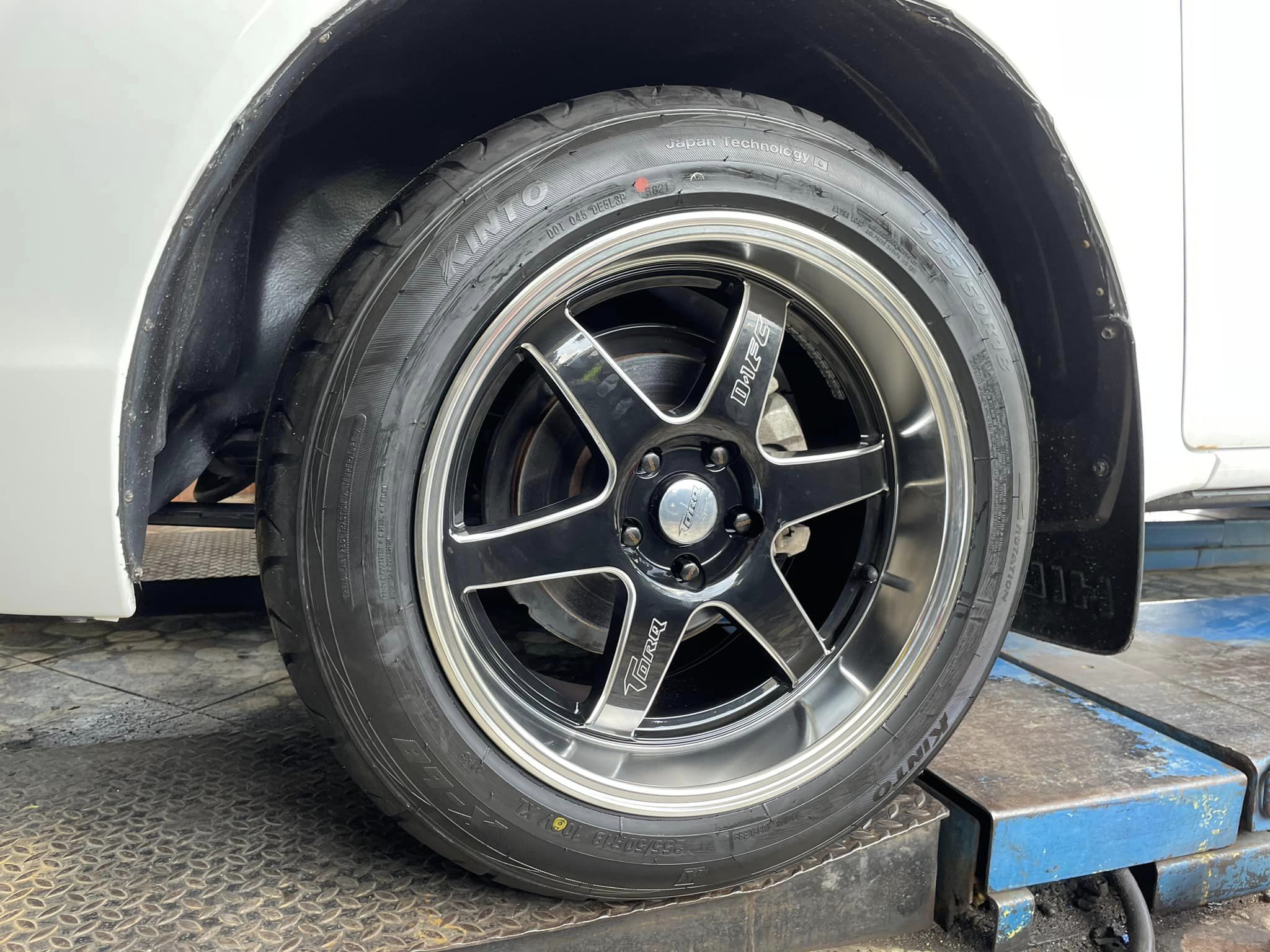 #TOYOTA_REVO #KINTO_X-68_255/50R18 #ล้อแม็กซ์TORQ D1FC 18X9.5 5X114.3 ET22 18X10.5 5X114.3 ET30 BKSL