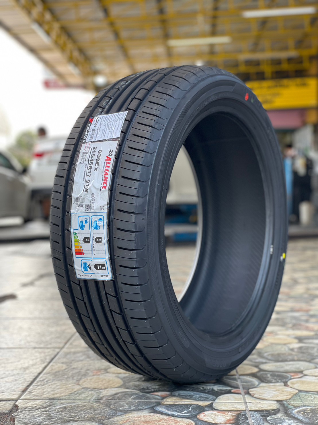 215/45R17 ALLIANCE AL30 By YOKOHAMA ยางใหม่ปี2023