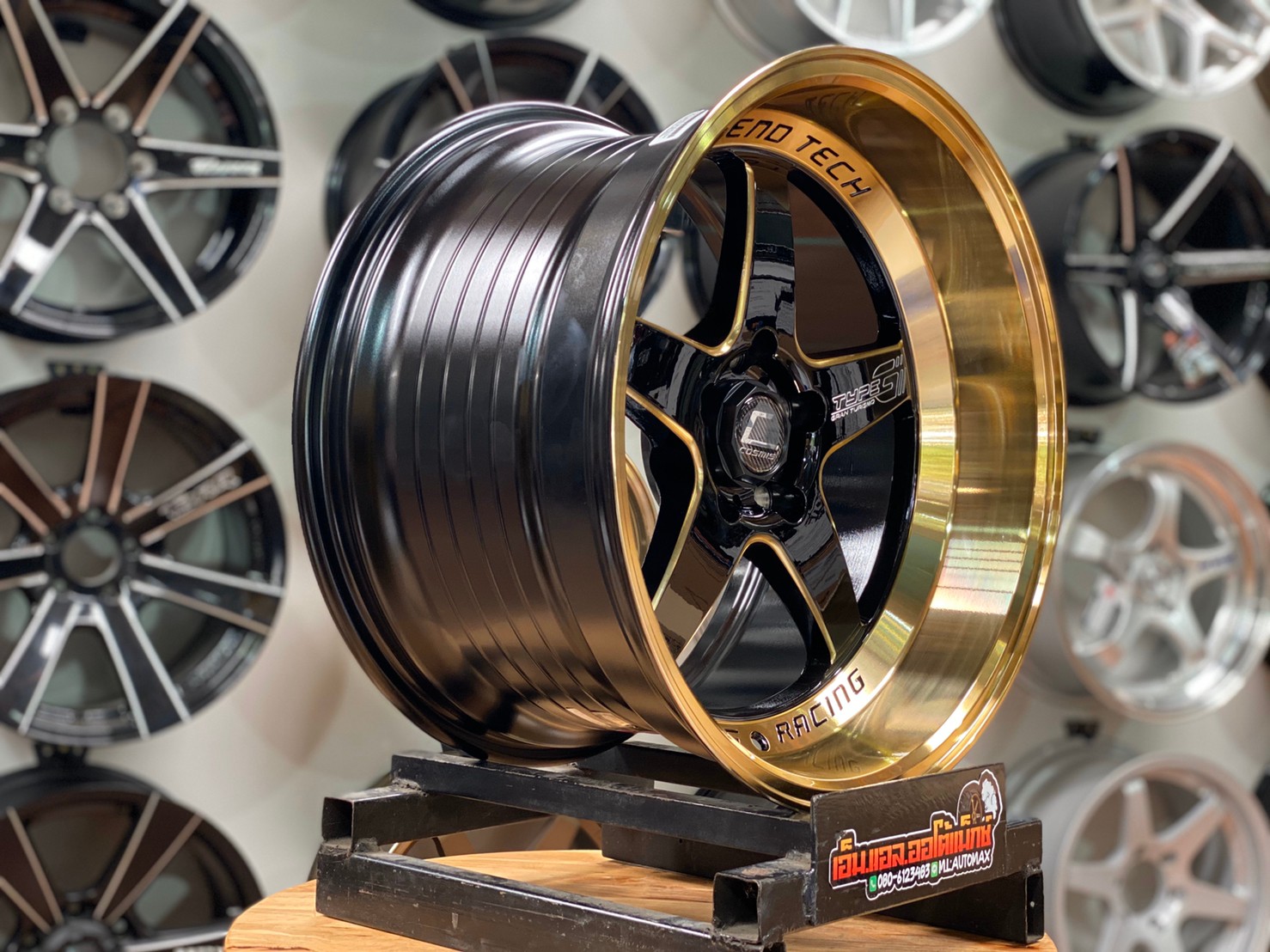 ล้อแม็กใหม่ขอบ18 5รู114.3 ลายใหม่ล่าสุด Cosmis TypeG Ver2 สีดำขอบก้านไดร์ทอง