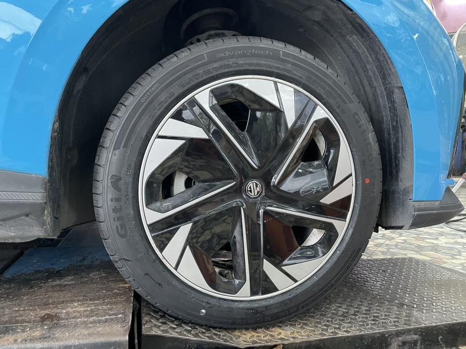 MG_MG4 🚘 เปลี่ยนยาง 🛞🐘#GITI_ControlP10_215/50R17