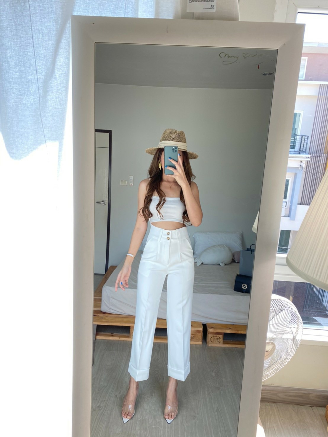 กางเกงขายาวผู้หญิงเอวสูง แต่งปลายขาพับ ผ้าเบา นิ่ม สวยน่ารัก