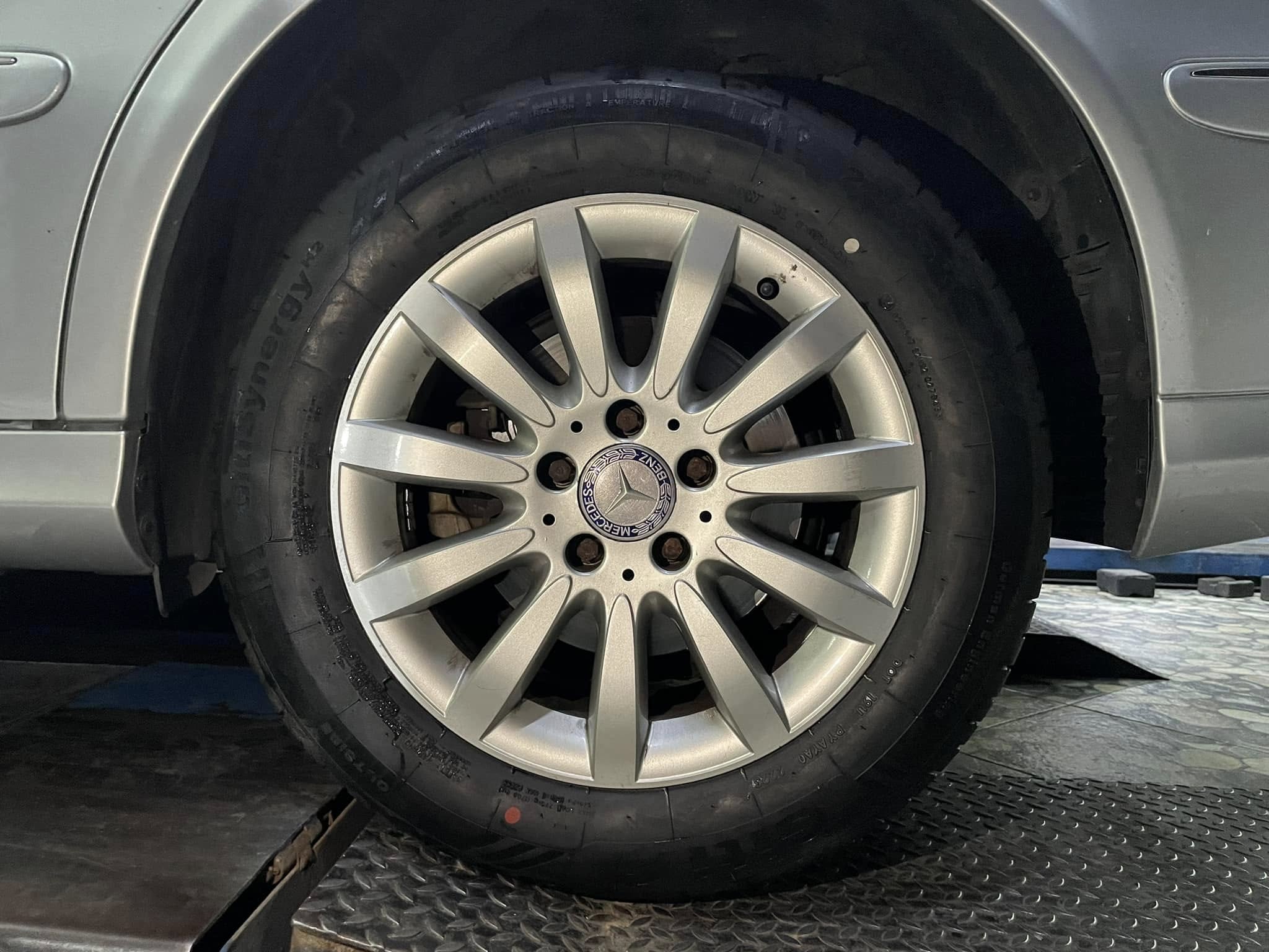 #BENZ_E200🛞 #GITI_SynergyH2_225/55R16