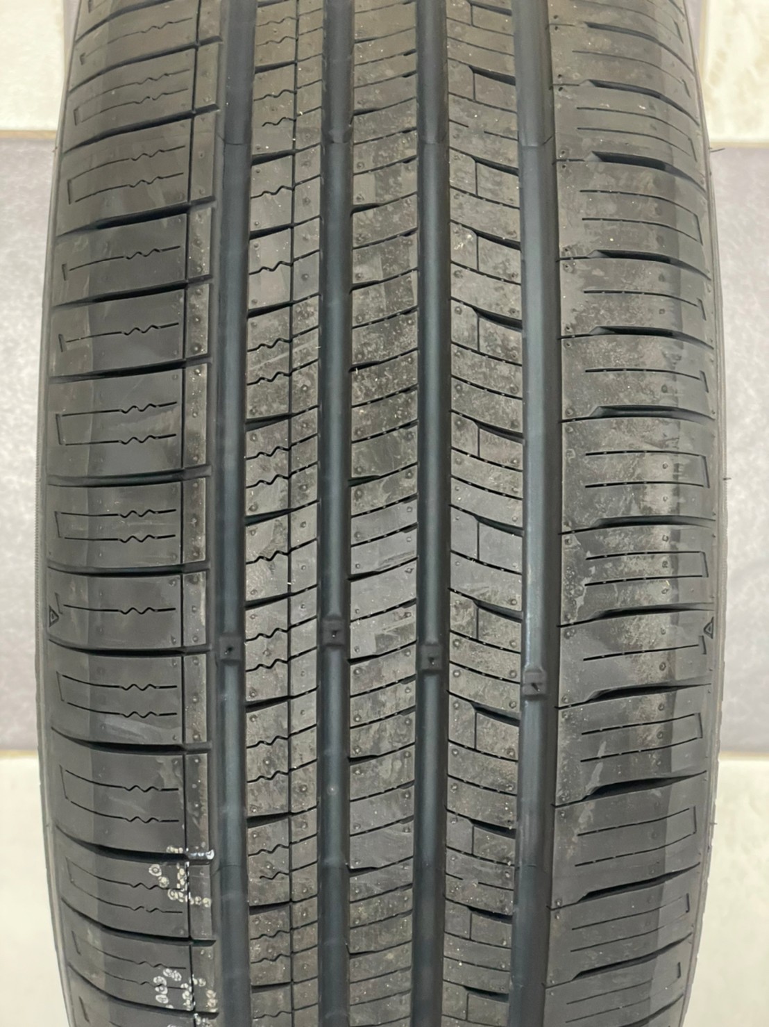 ยางใหม่AUSTONE SP602 195/50R16 ยางผลิตไทย คุ้มค่ารับประกันบาดบวมเบียดตำ365วันเคลมฟรี