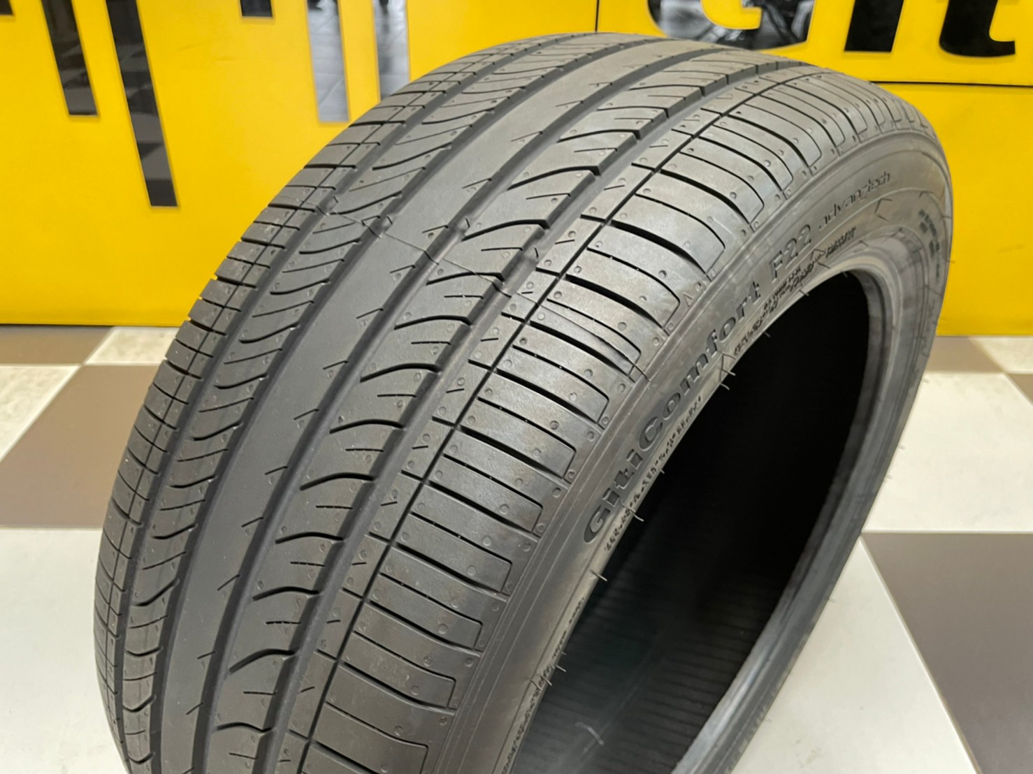 Giti ComfortF22 235/45R18 ยางใหม่ปี2023 ราคาโปรโมชั่นพิเศษ พร้อมติดตั้งฟรี