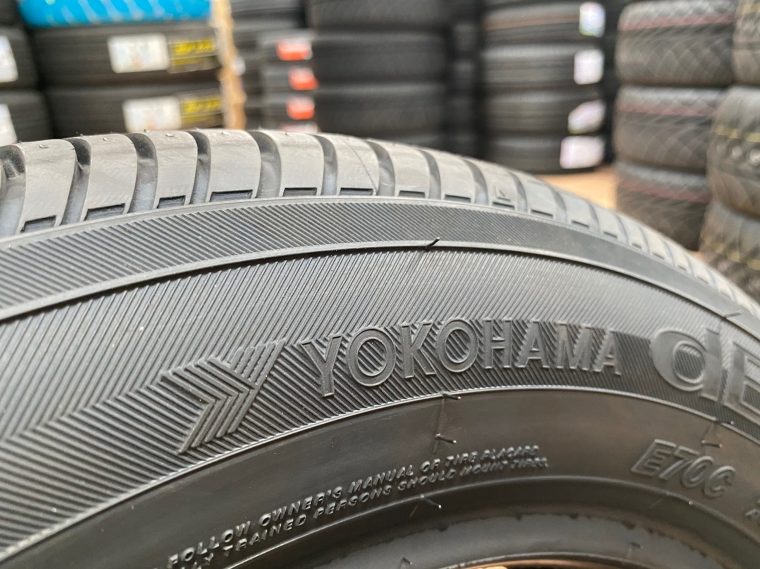 YOKOHAMA E70 185/60R15 ยางใหม่ปี2020 ยางคุณภาพดีนุ่มเงียบ