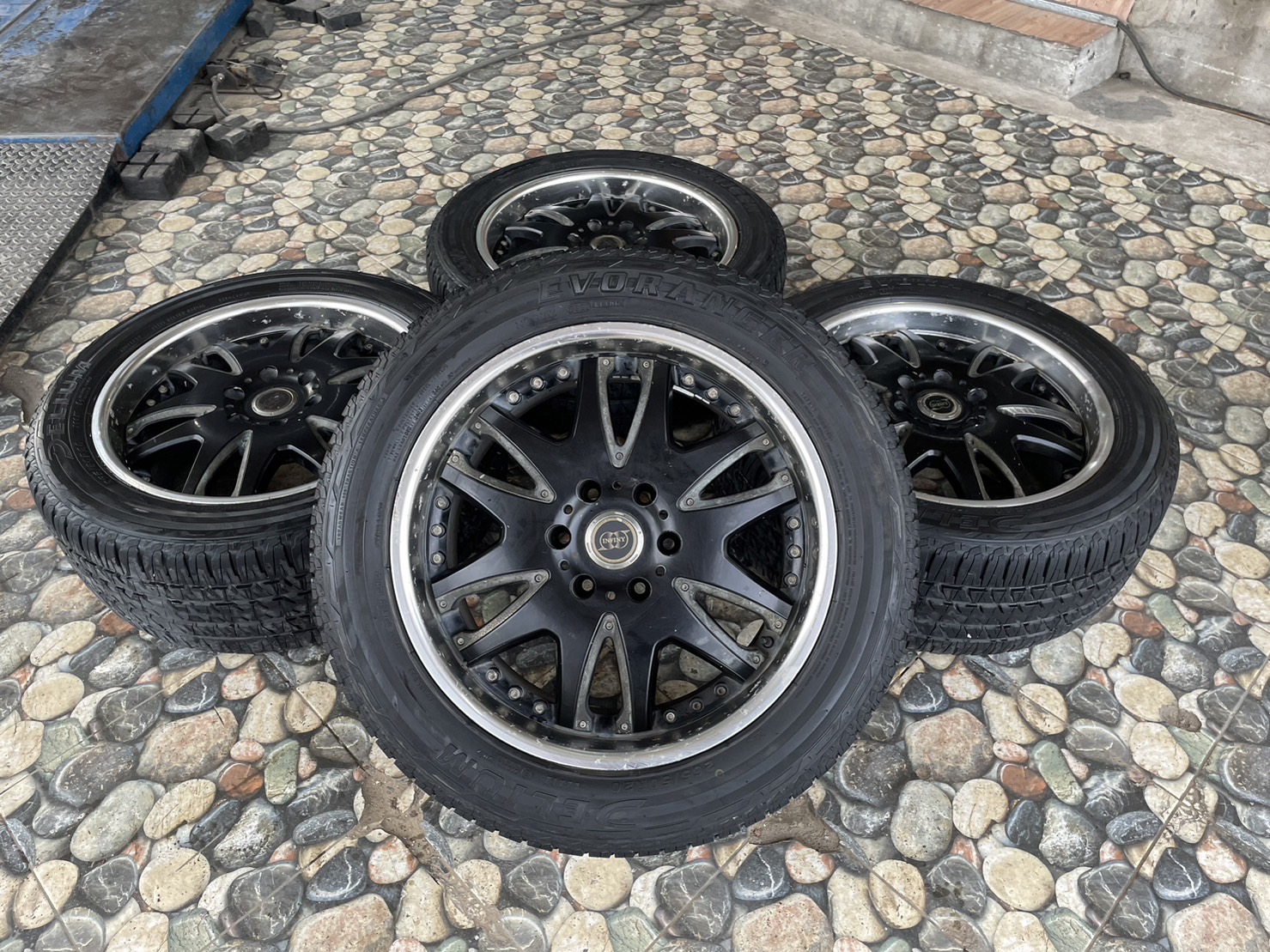 ล้อแม็กซ์ INFINY R-9 ขอบ20 20x9 ET20 6x139.7 สีดำขอบเงา ล้อผลิตไทย พร้อมยาง 265/50R20