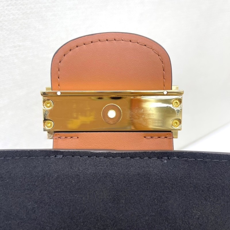 LV Dauphine MM มือสอง