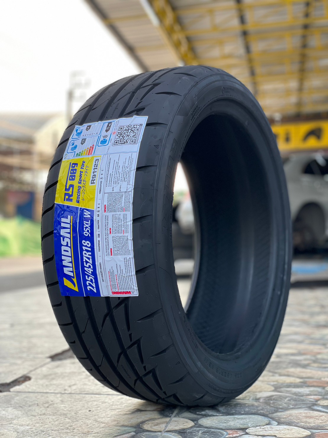 Lansail RS009 225/45R18 ยางใหม่ปี2023