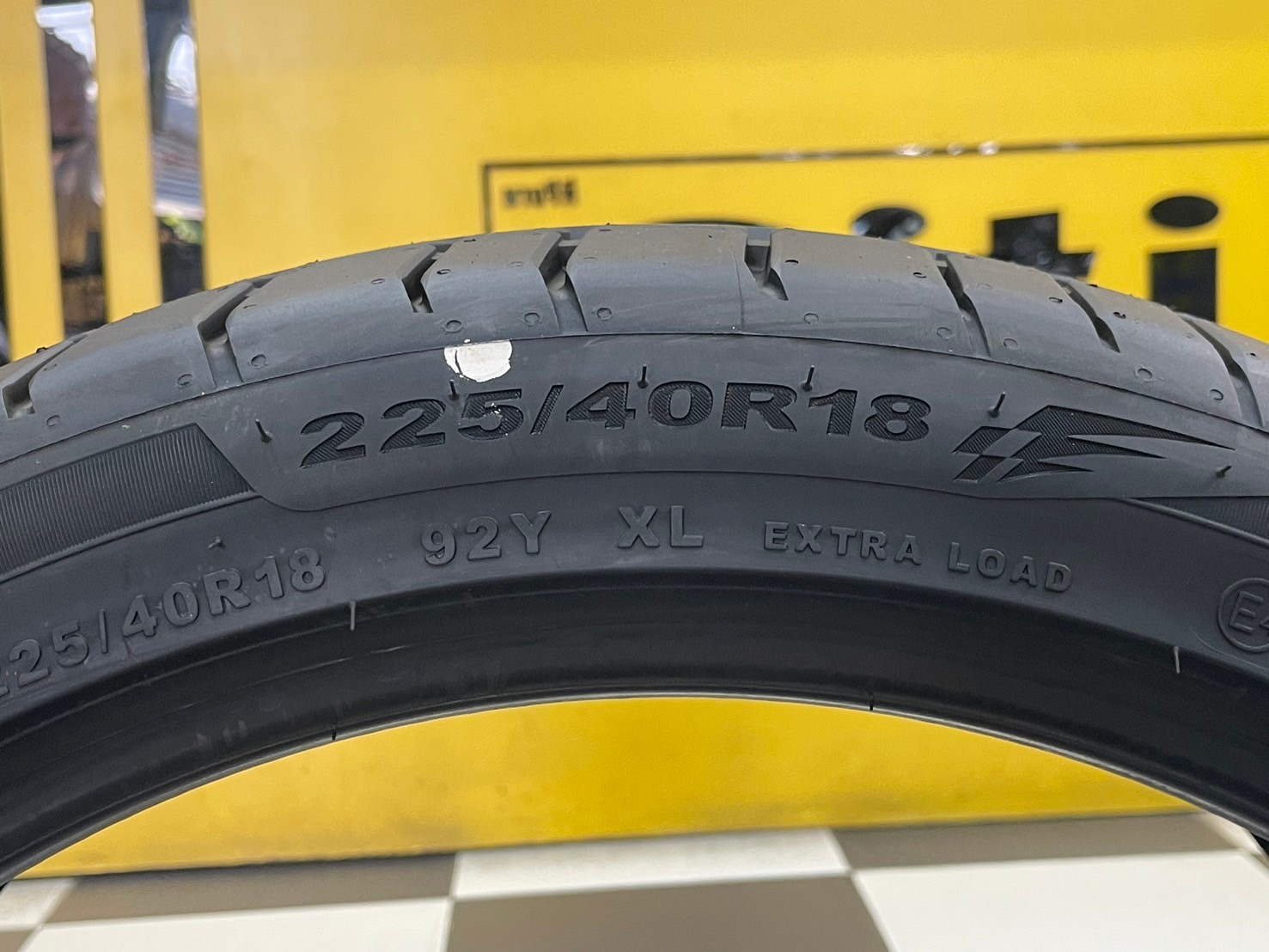 GITI SPORT S2 225/40R18 ยางใหม่ปี2024