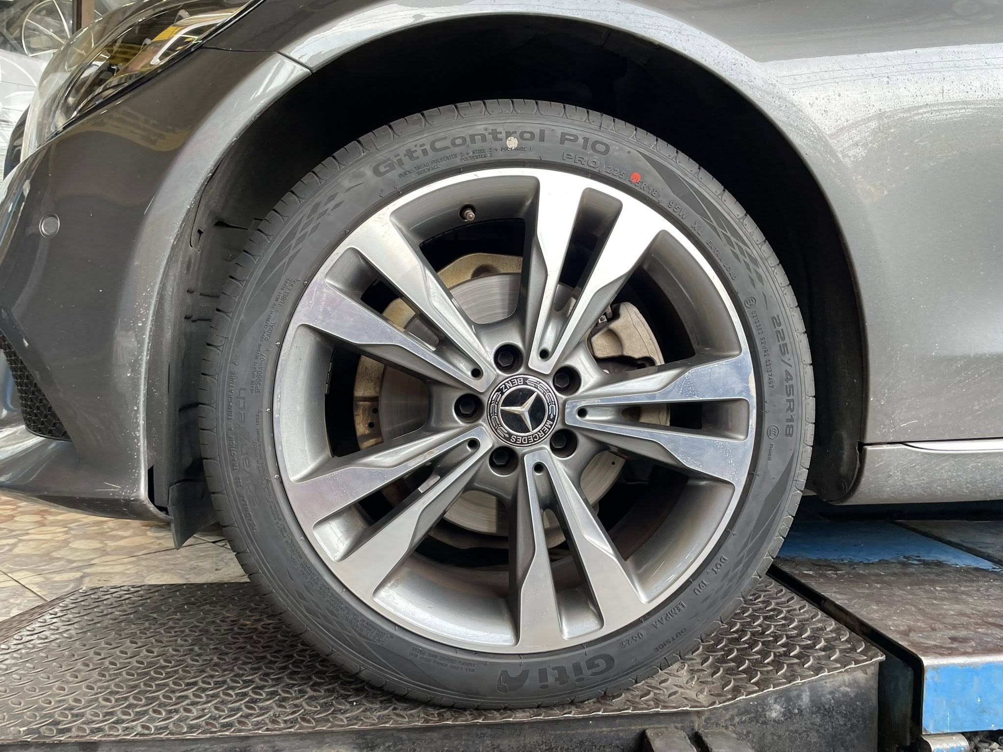 #BENZ_C220d🚘เปลี่ยนยาง🛞🐘#GITI_ControlP10_225/45R18 ❤️ 🛞 #GITIControlP10_235/45R18
