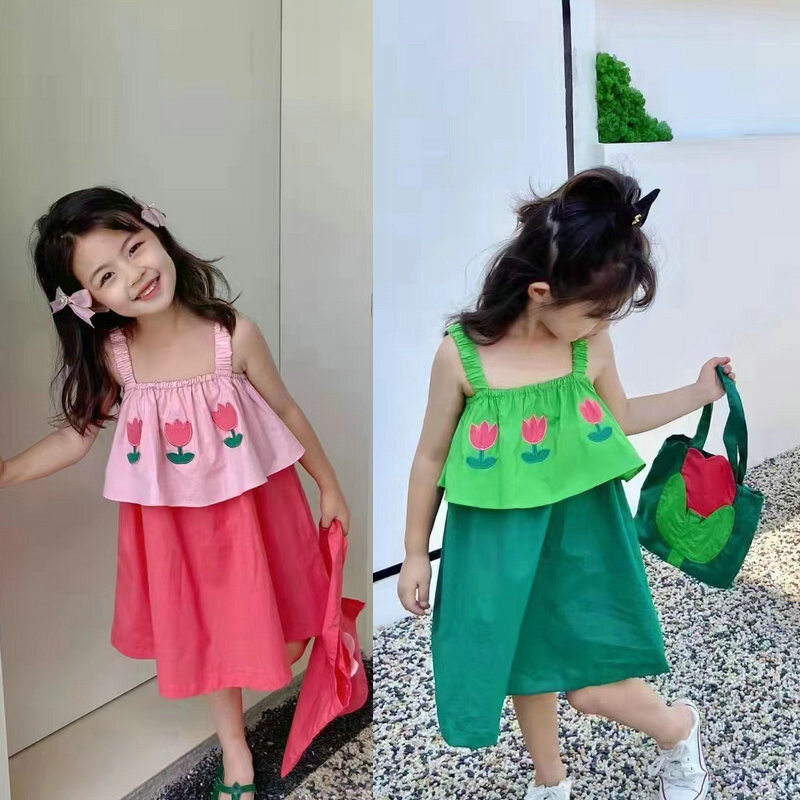 กระโปรงเด็ก Kesorn Shop ชุดเดรสกระโปรงเด็ก ลายดอกไม้ คอกระเช้าสุดเก๋ มีให้เลือก 2 สี เขียวและชมพู สำหรับ 1.5-7 ปีโดยประมาณ เสื้อผ้าเด็ก กระโปรงเด็กผญ เสื้อผ้าเด็กผญ แฟชั่นเด็ก