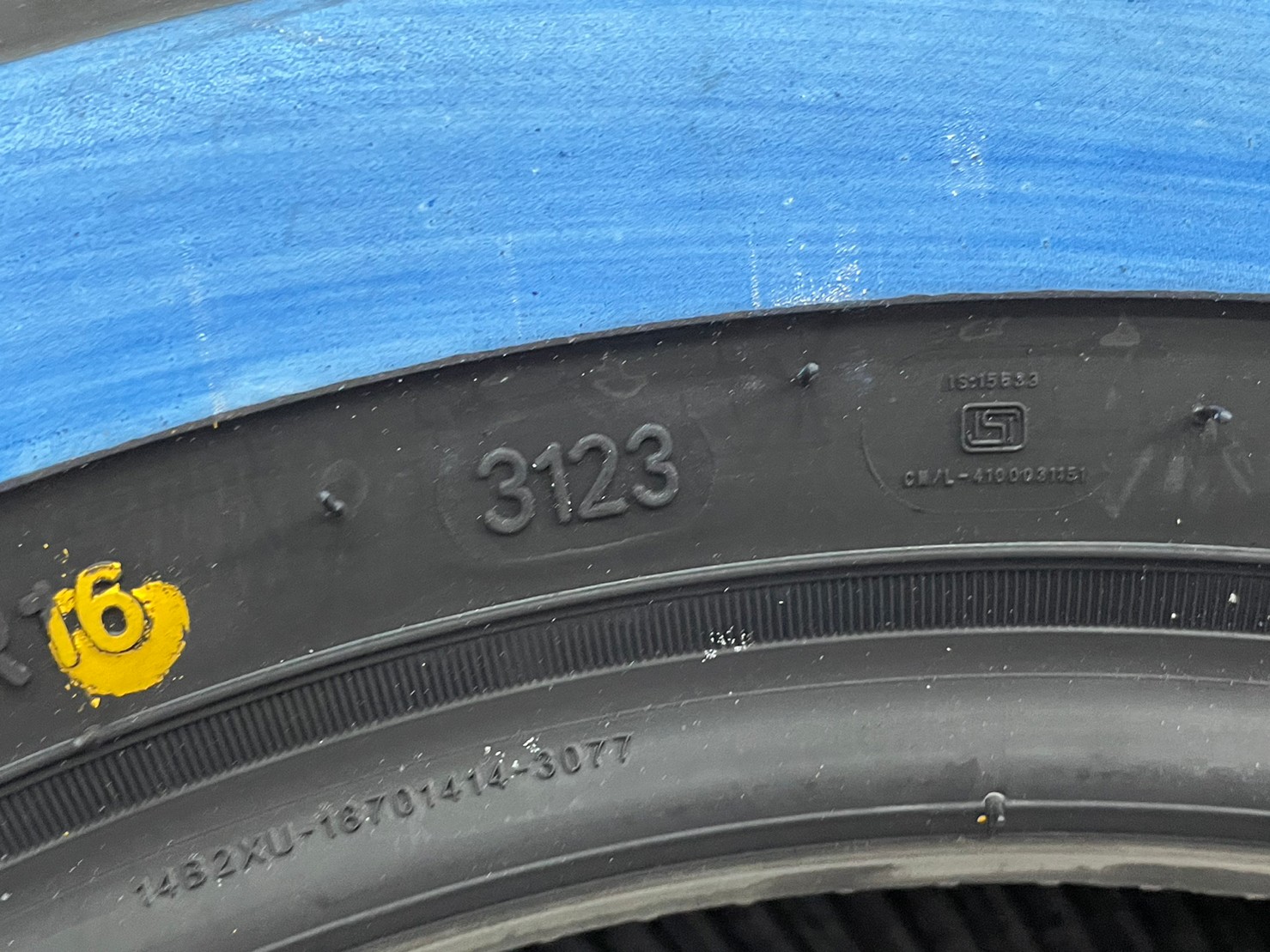 ยางใหม่ขอบขาว SAILUN 185/70R14 ยางใหม่ปี2023