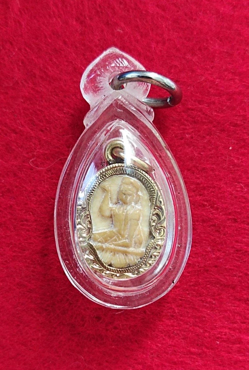 แม่นางกวักงาแกะ หลวงพ่อเดิม วัดหนองโพ นครสวรรค์ ยุคปลาย เลี่ยมทองเก่าแท้ดูง่ายครับ